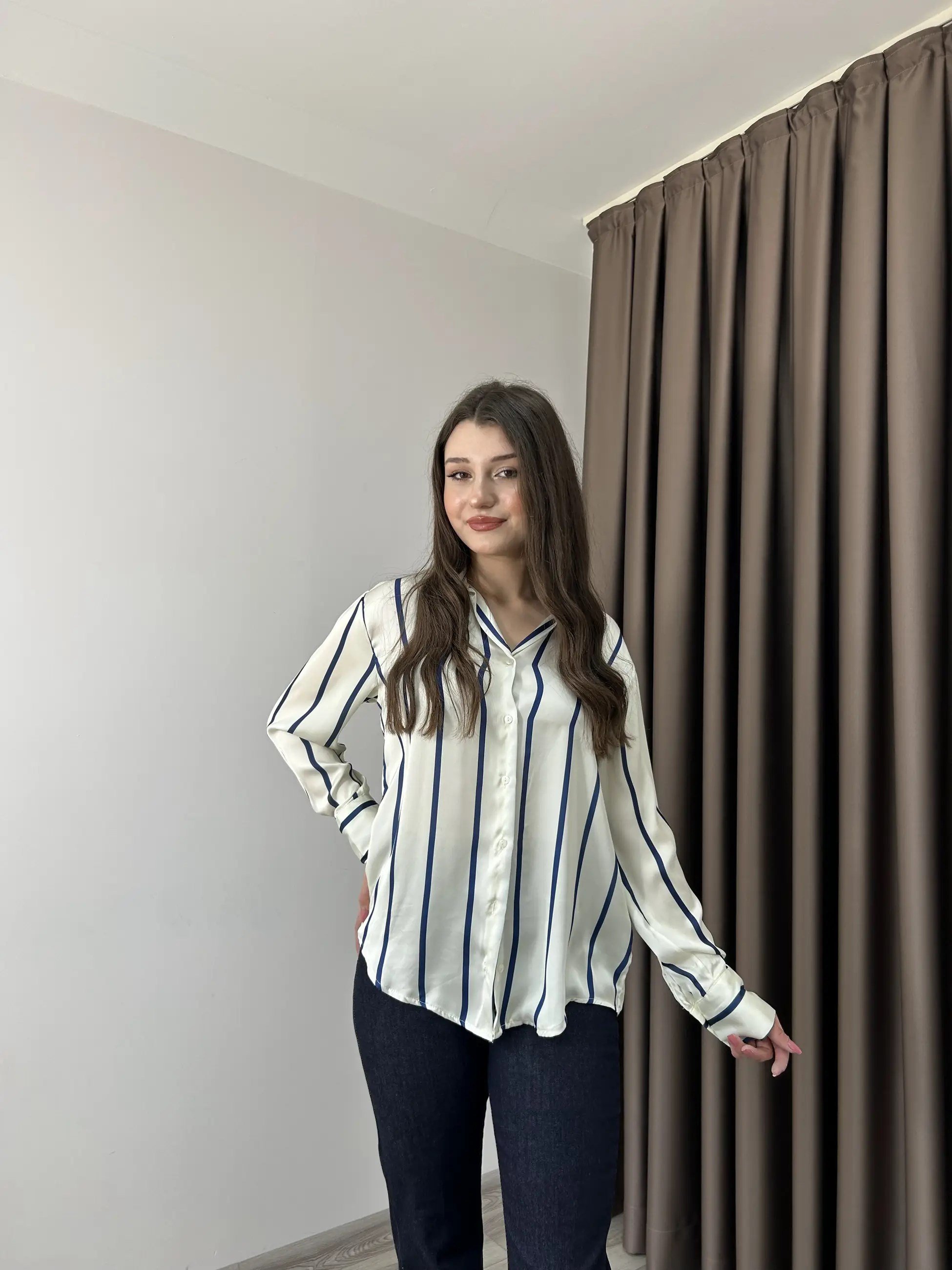 SATEN ÇİZĞİLİ GÖMLEK
