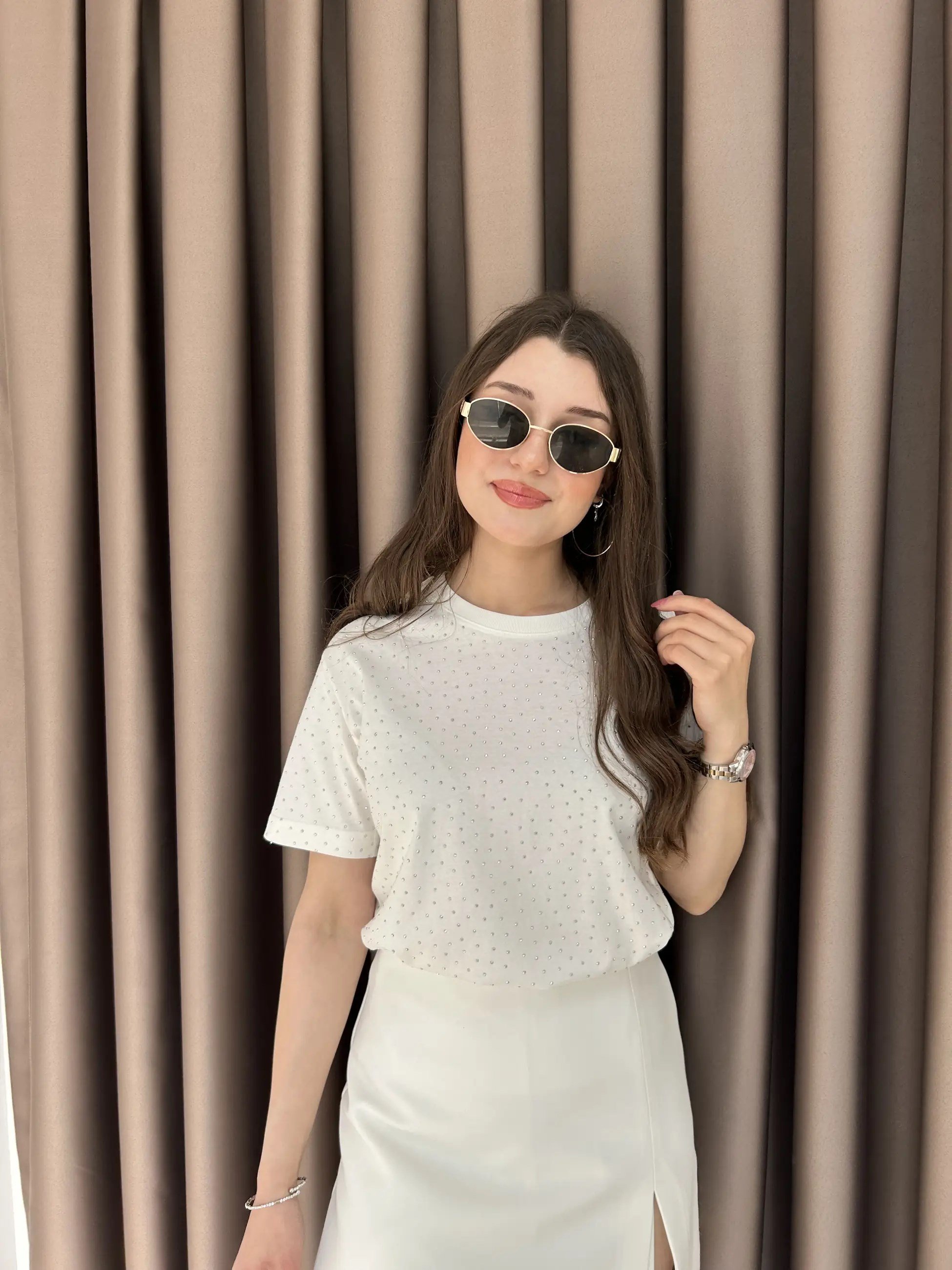 TAŞLI TİŞÖRT
