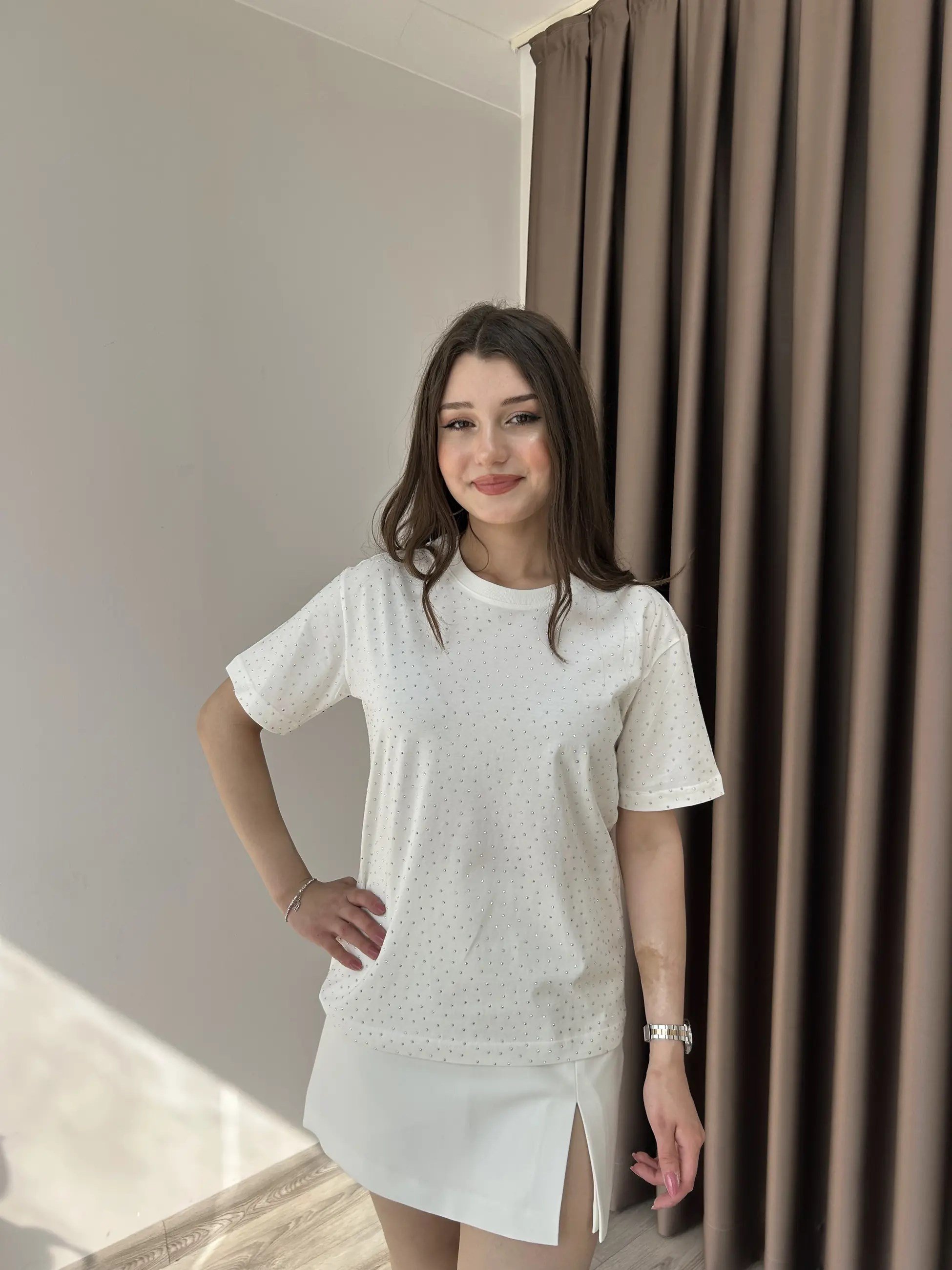 TAŞLI TİŞÖRT
