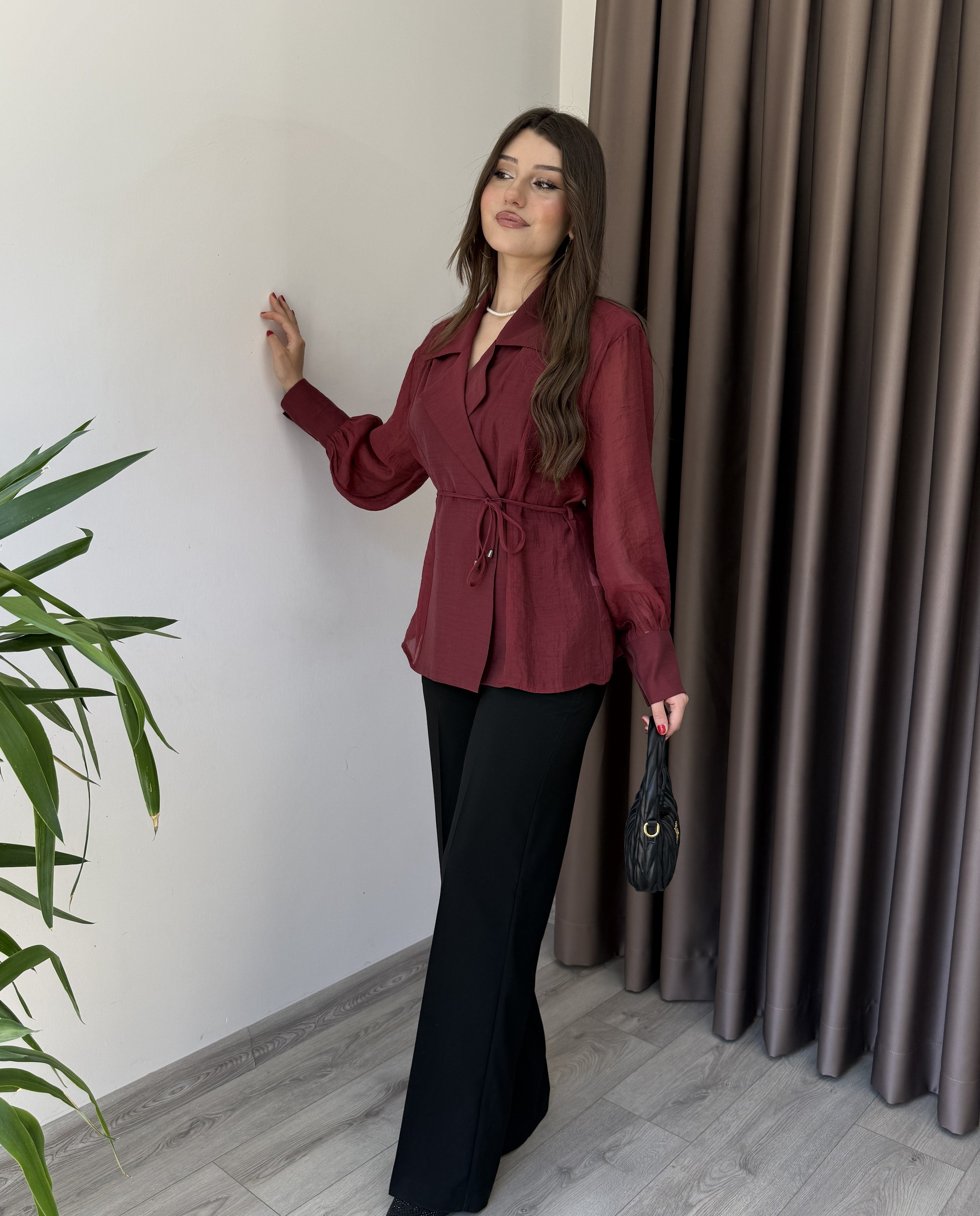 TENSEL KUMAŞ VATKALI GÖMLEK