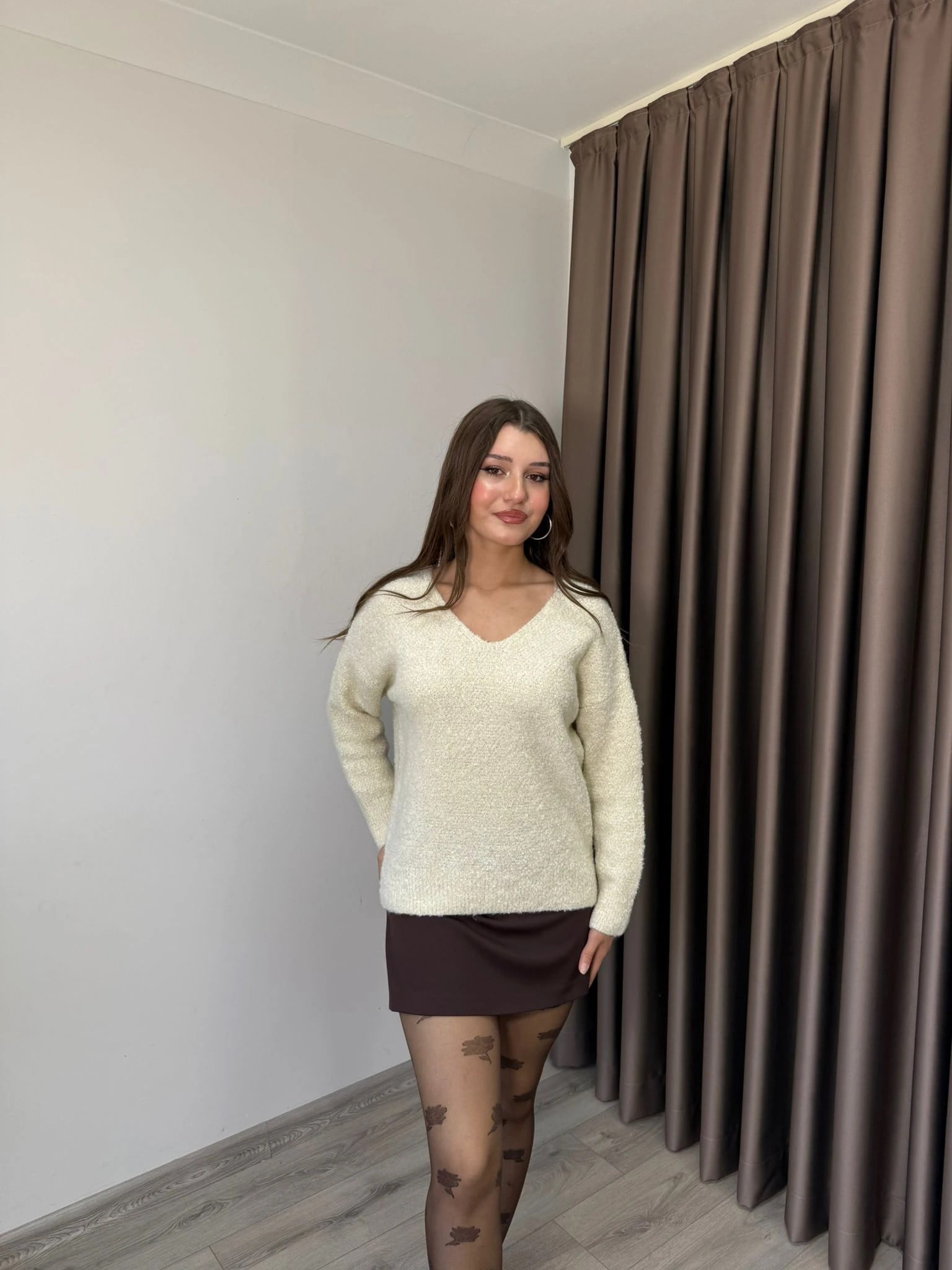 V YAKA KAZAK