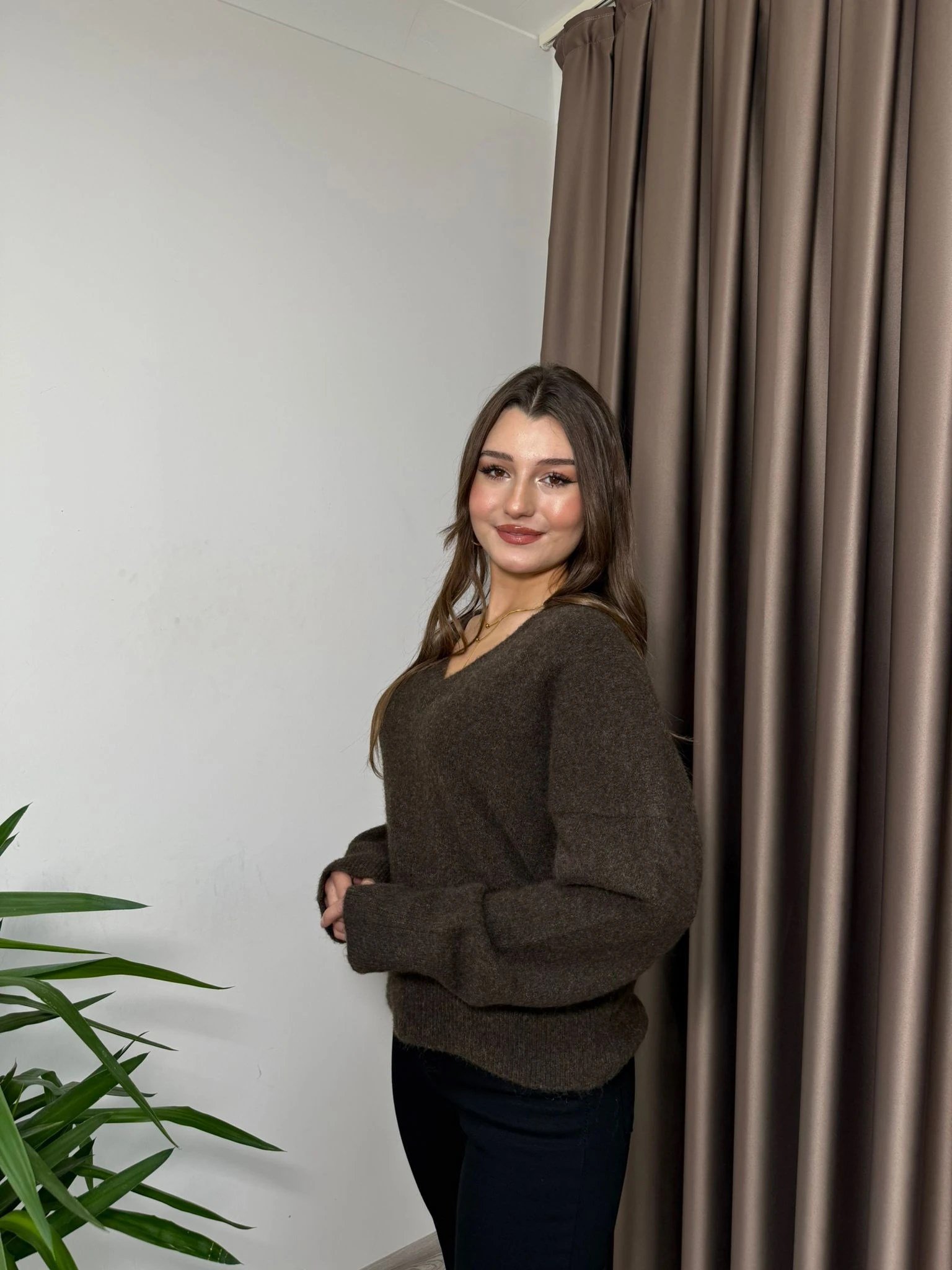 V YAKA YÜN KAZAK