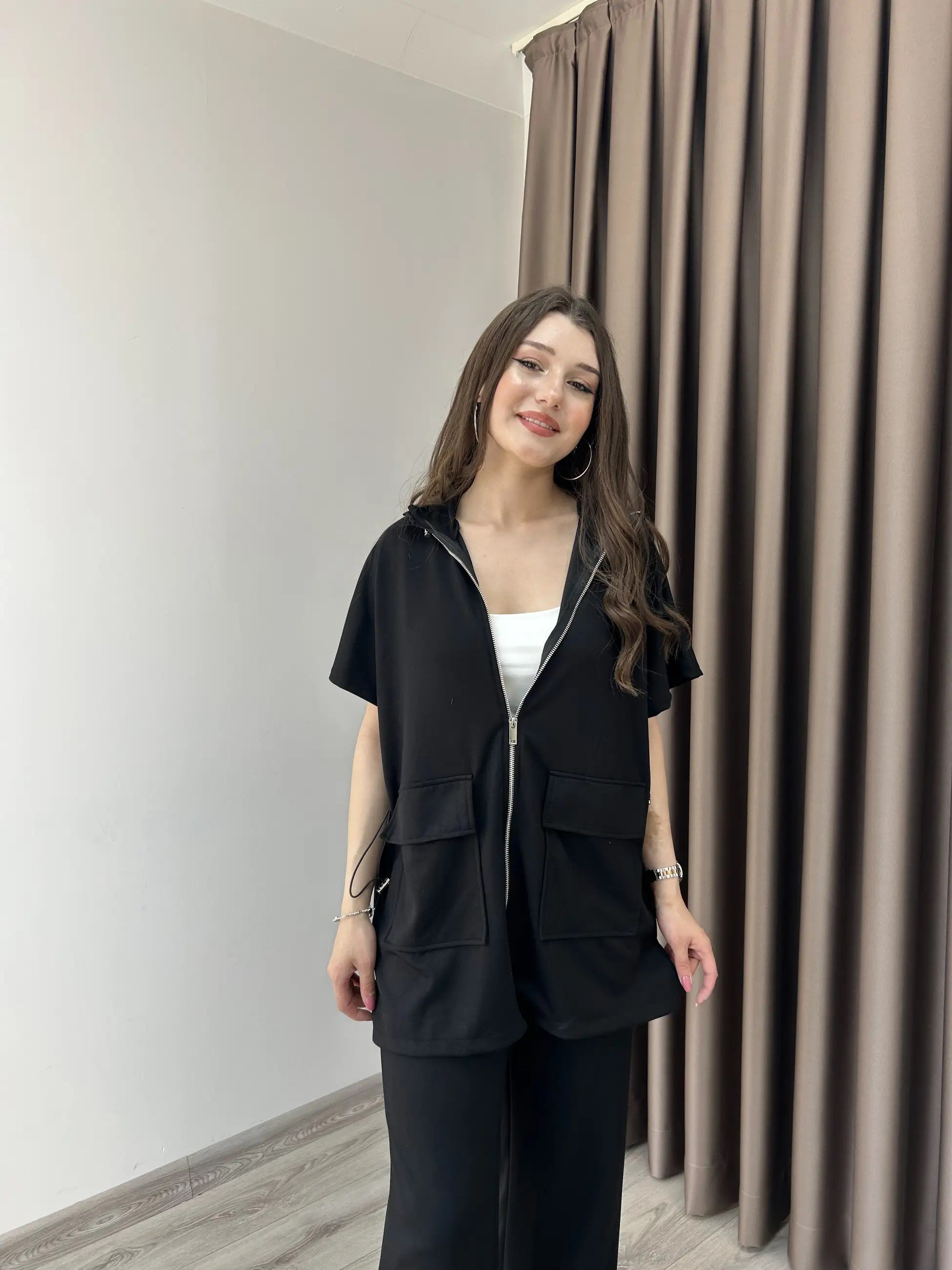 YELEK PANTOLON EŞOFMAN TAKIMI