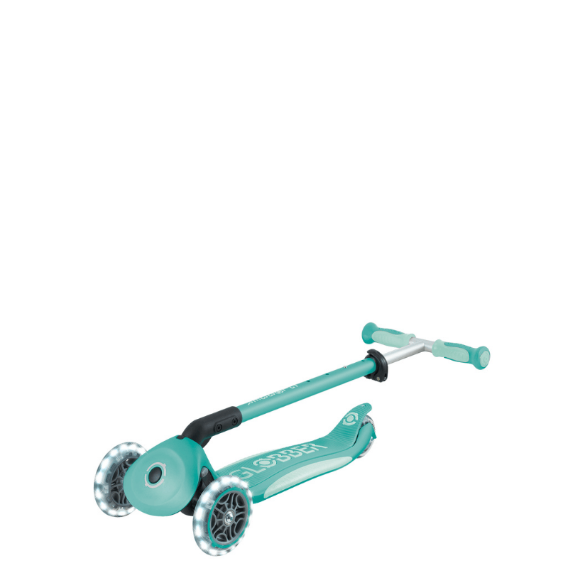 Globber Go Up Deluxe Işıklı Scooter - Mint Yeşili