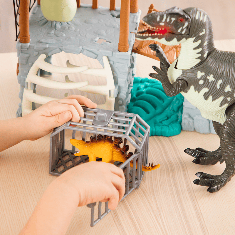 Terra Akrocanthosaur Orman Gezisi