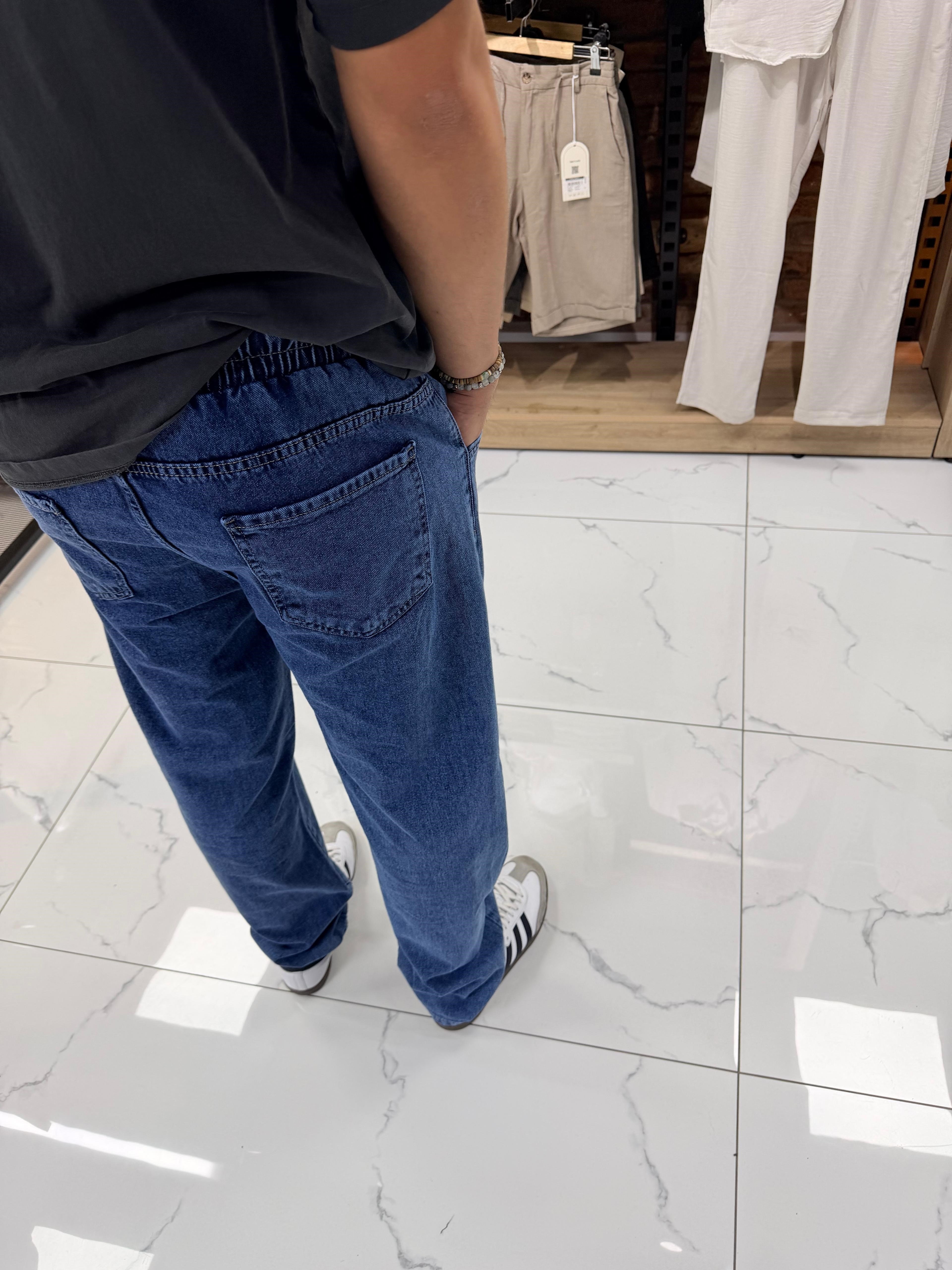 AMBLEMLİ BAGGY KOT PANTOLON 378
