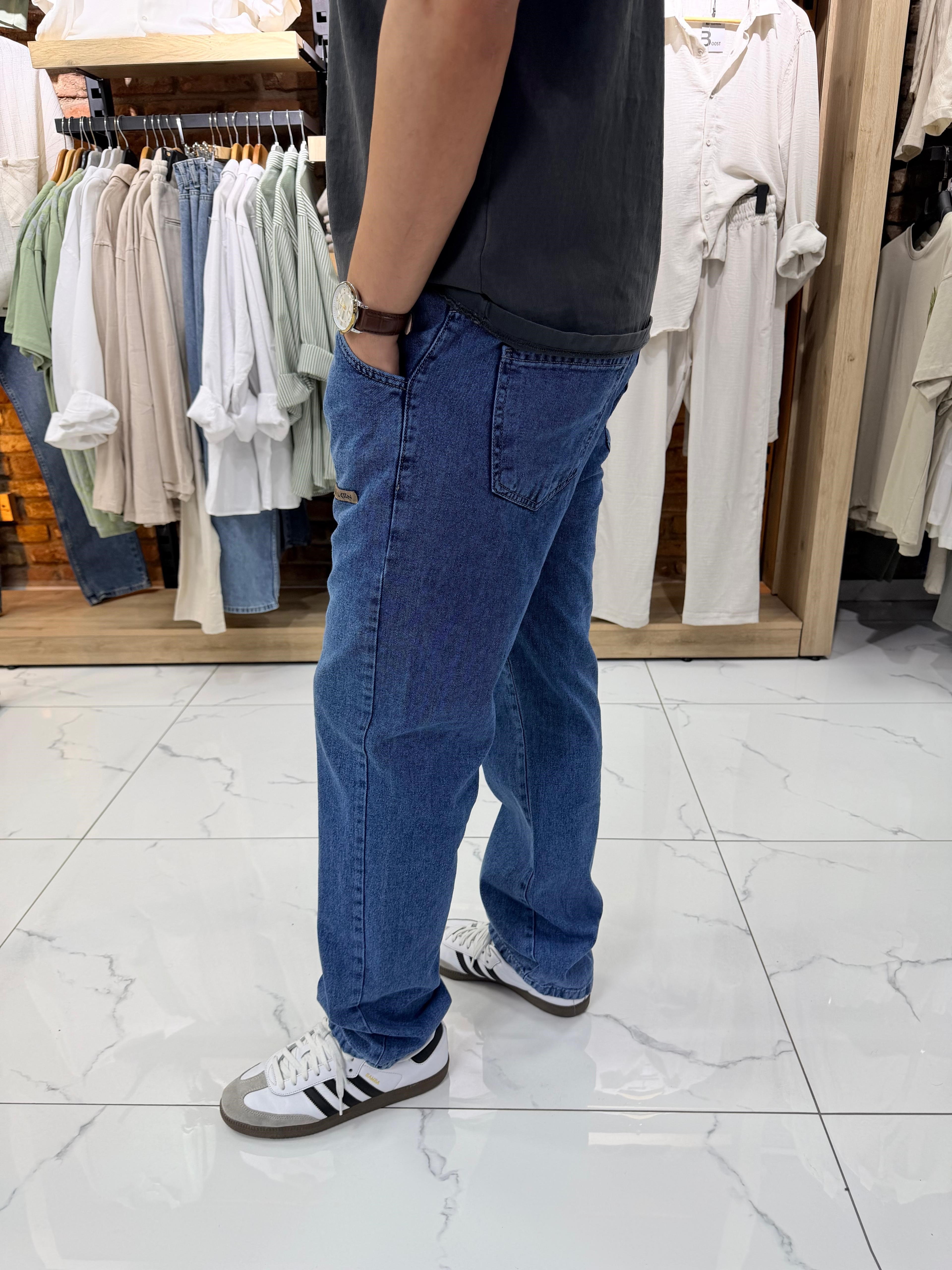 AMBLEMLİ BAGGY KOT PANTOLON 378