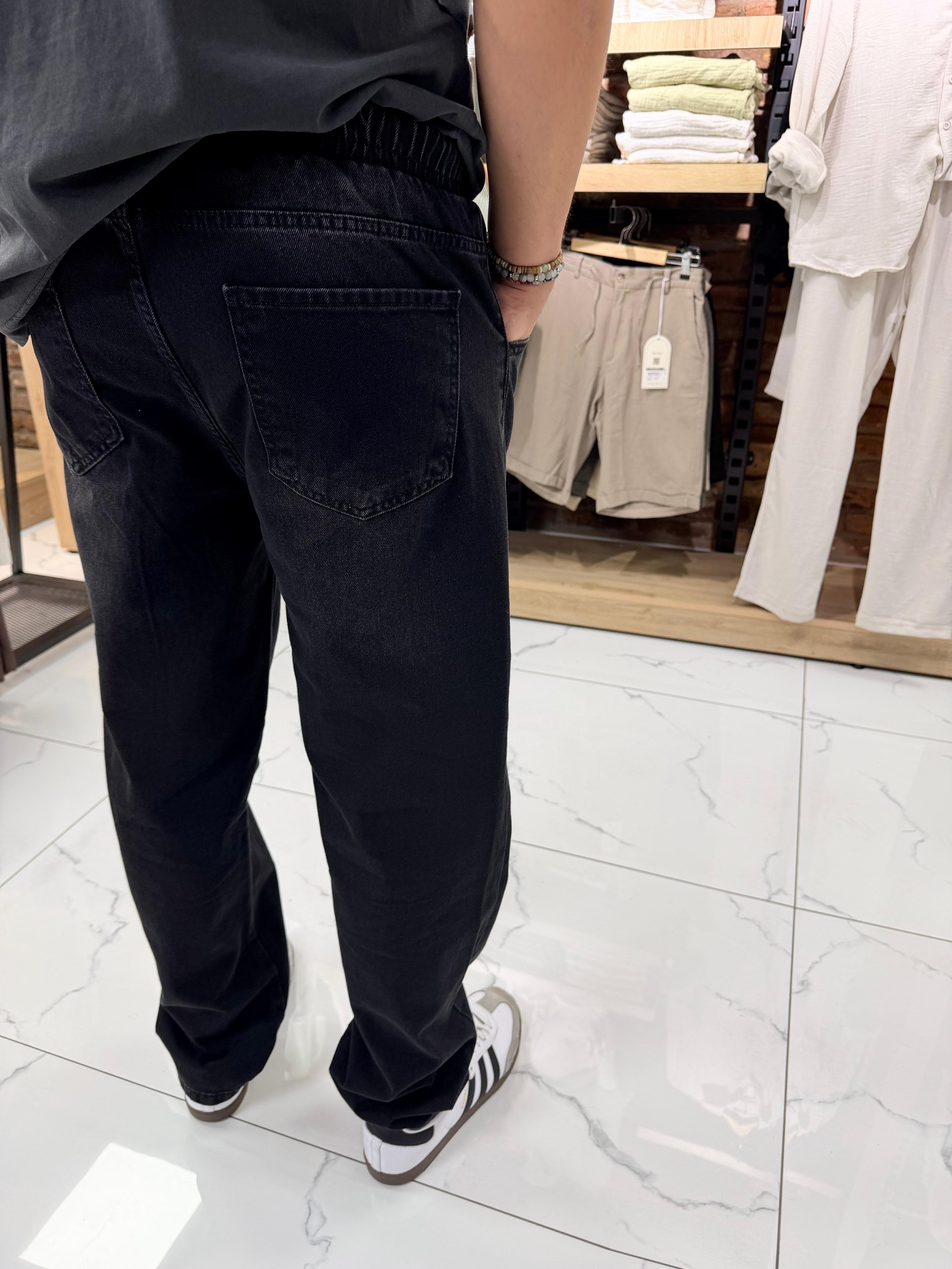 AMBLEMLİ BAGGY KOT PANTOLON 462