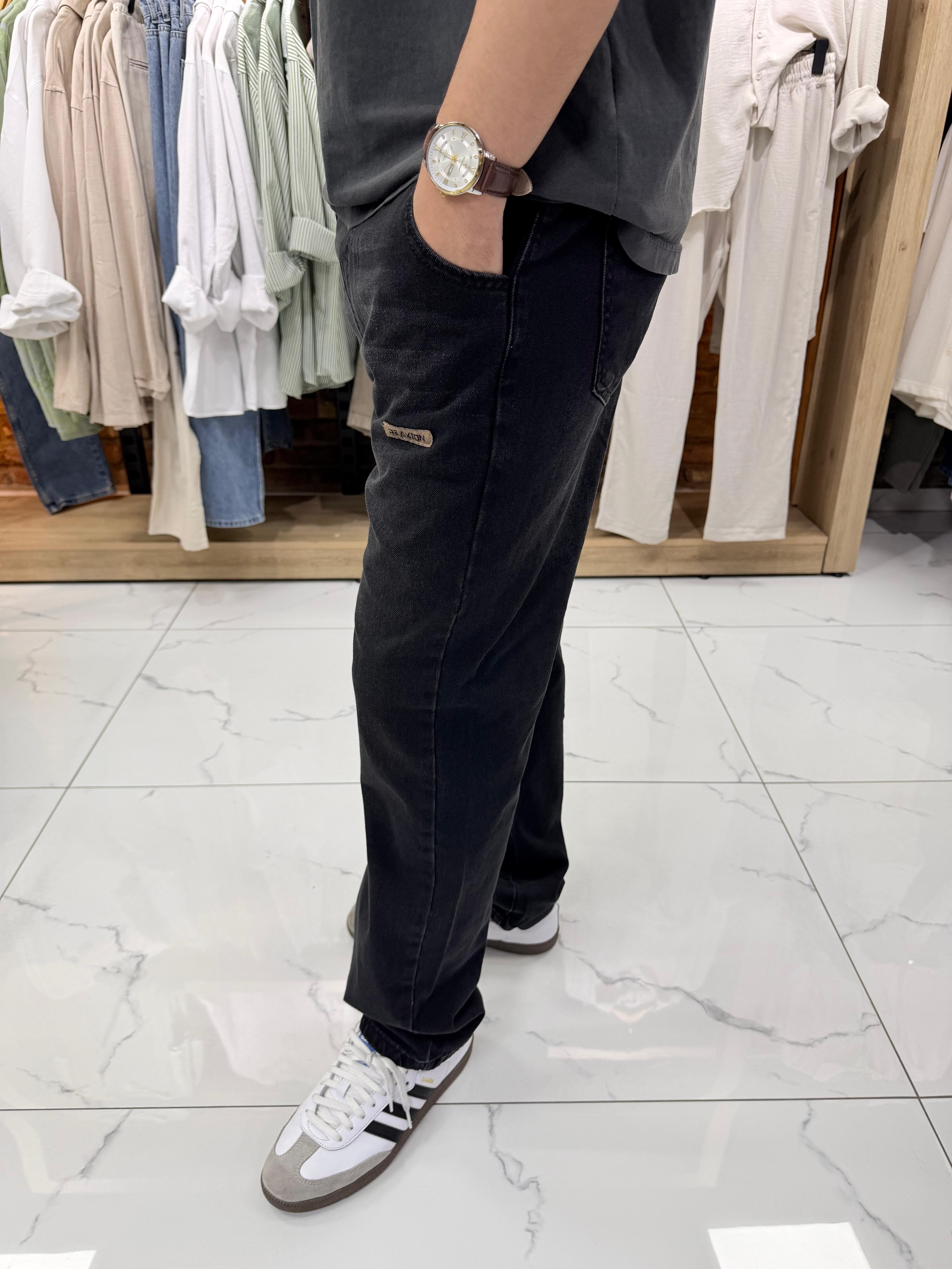 AMBLEMLİ BAGGY KOT PANTOLON 462