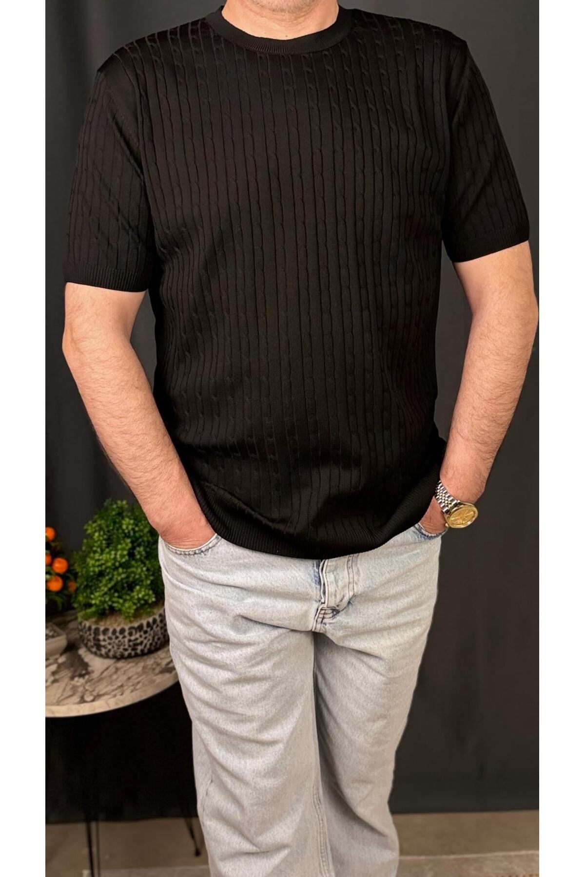 BİSİKLET YAKA , BELİ VE KOLLARI LASTİKLİ , FİT KESİM TİŞÖRT