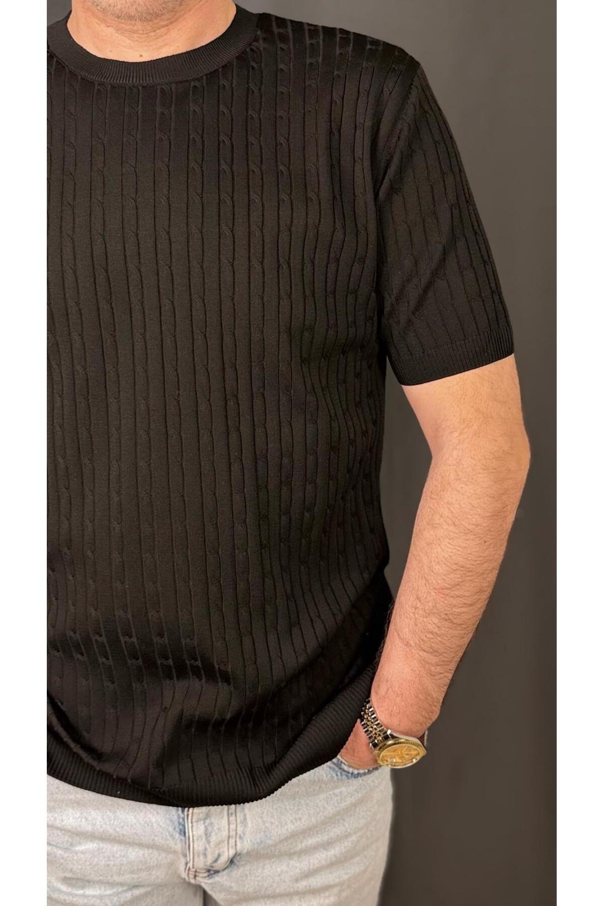 BİSİKLET YAKA , BELİ VE KOLLARI LASTİKLİ , FİT KESİM TİŞÖRT