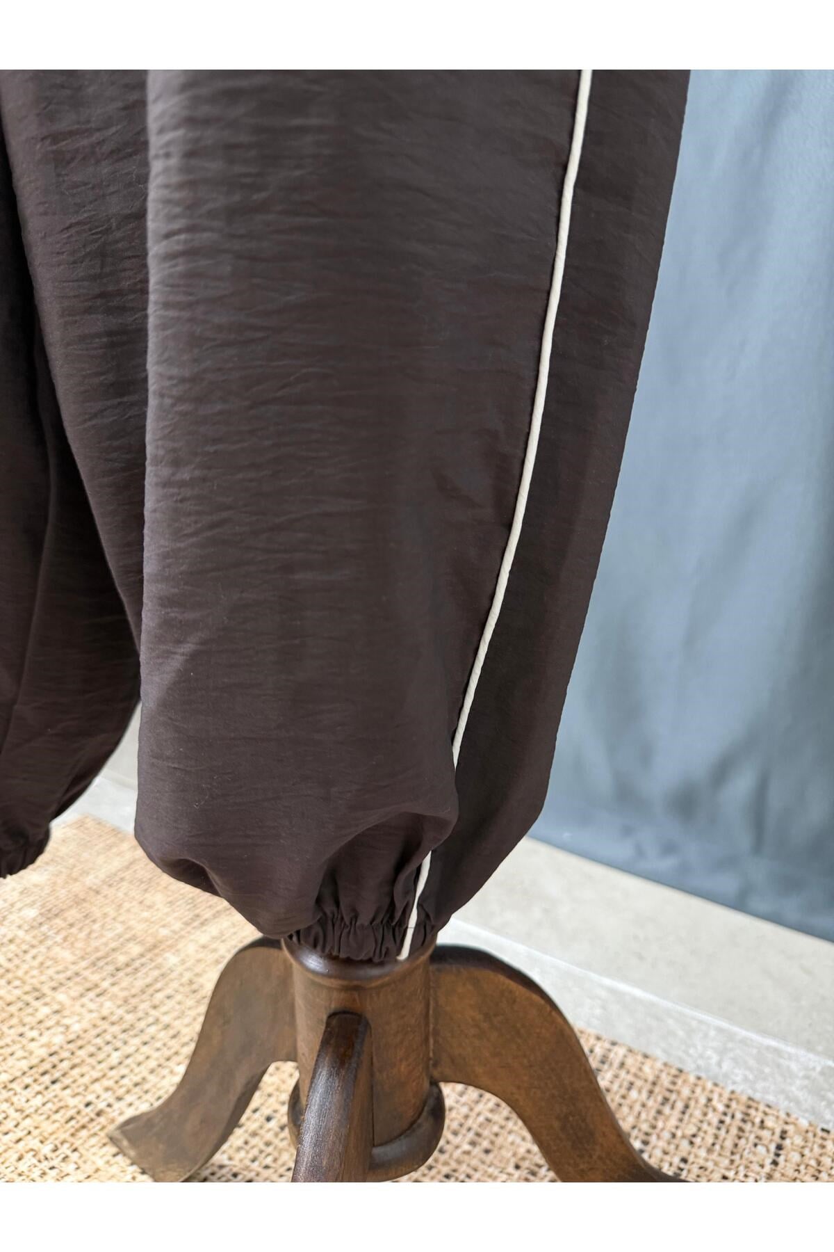 BÜZGÜLÜ PAÇA PARAŞÜT PANTOLON