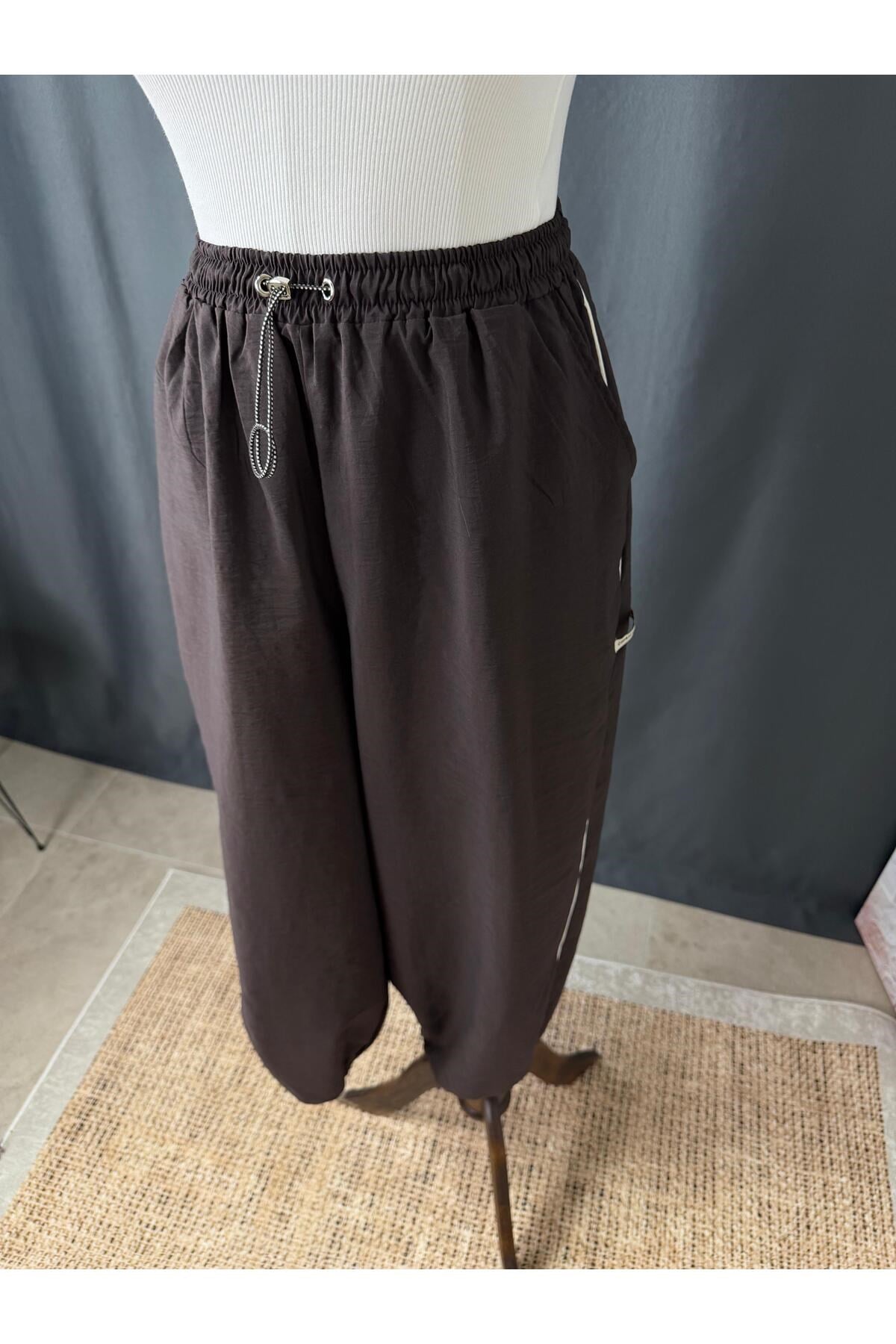 BÜZGÜLÜ PAÇA PARAŞÜT PANTOLON