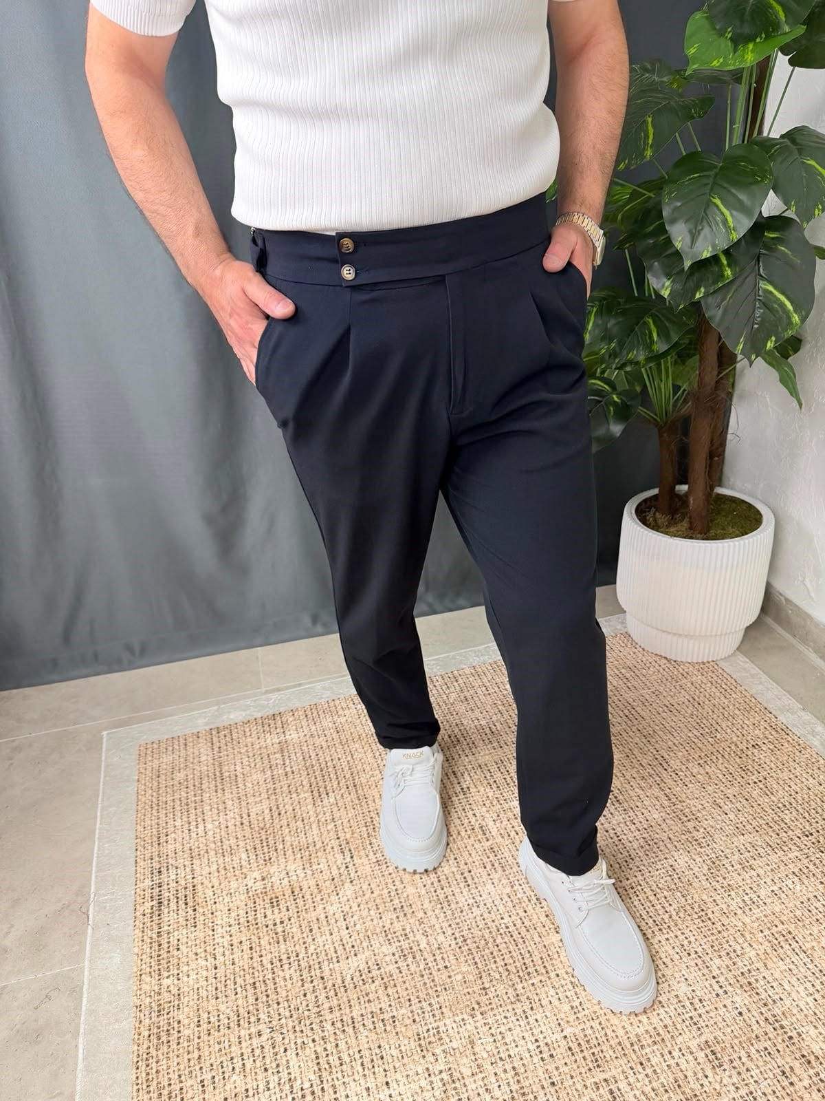 ÇİFT DÜĞMELİ KEMERLİ PANTOLON