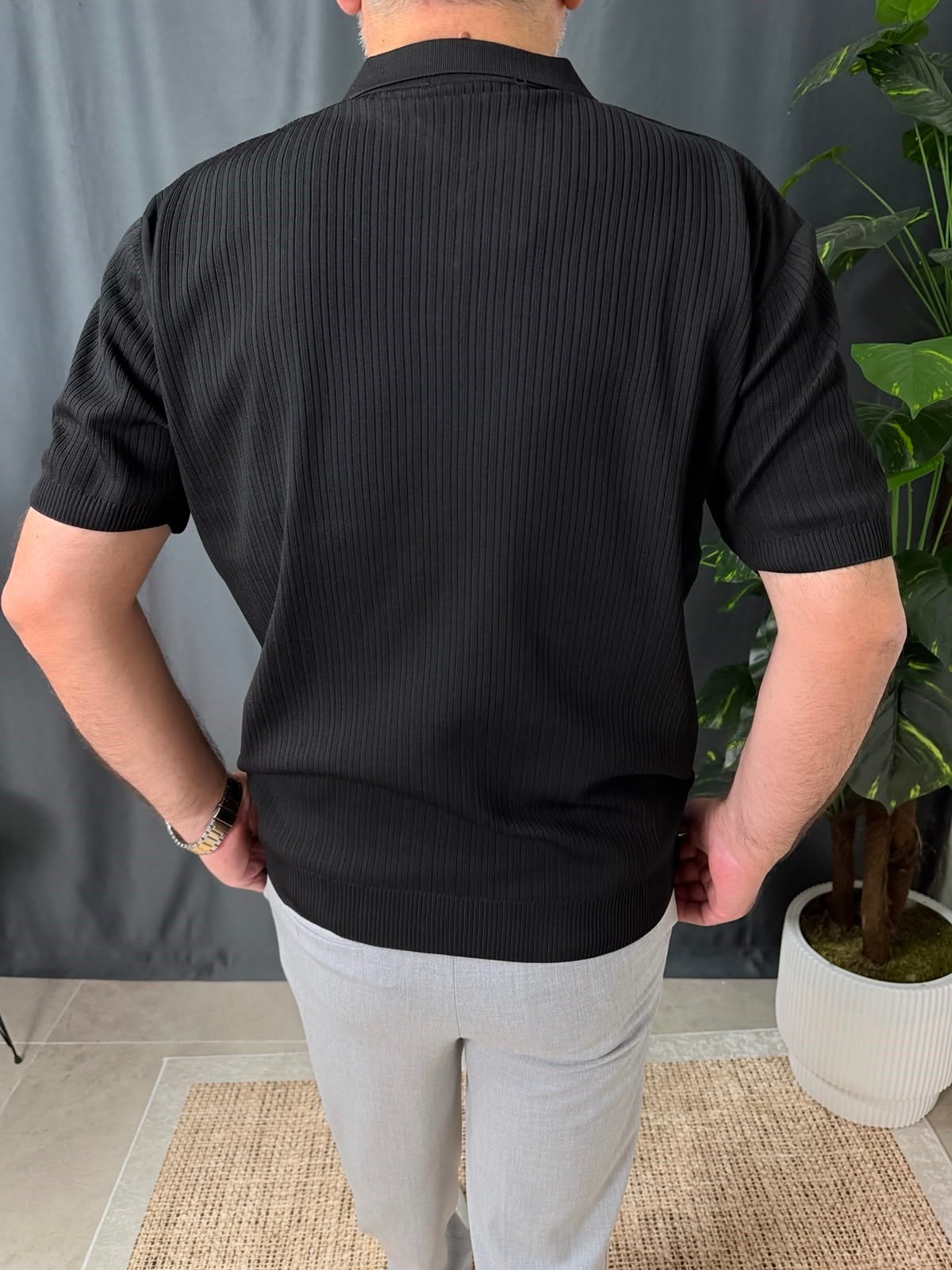 DÜĞMELİ POLO YAKA TİŞÖRT