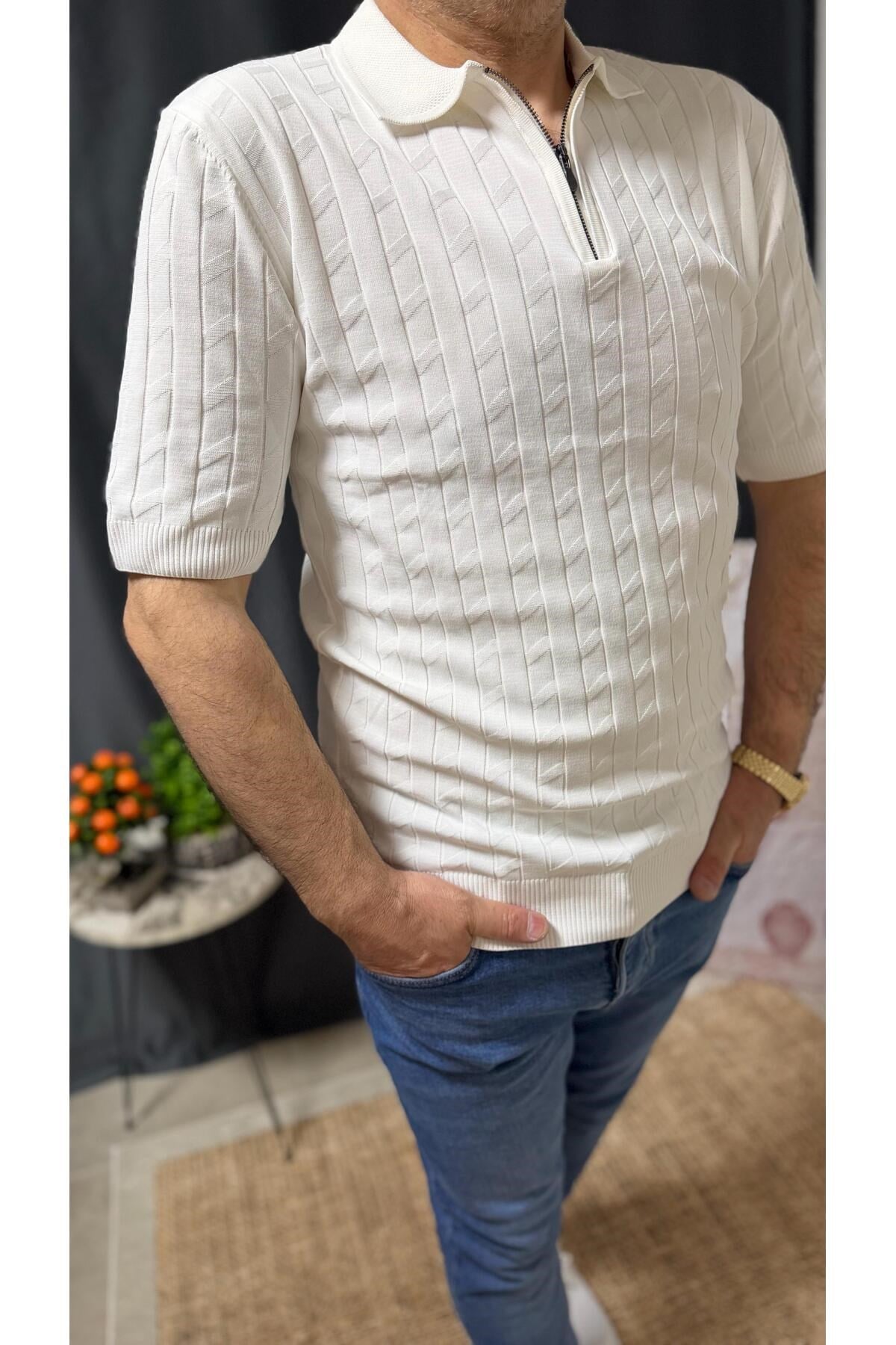 FERMUARLI POLO YAKA, BELİ LASTİKLİ , KENDİNDEN DETAYLI TİŞÖRT