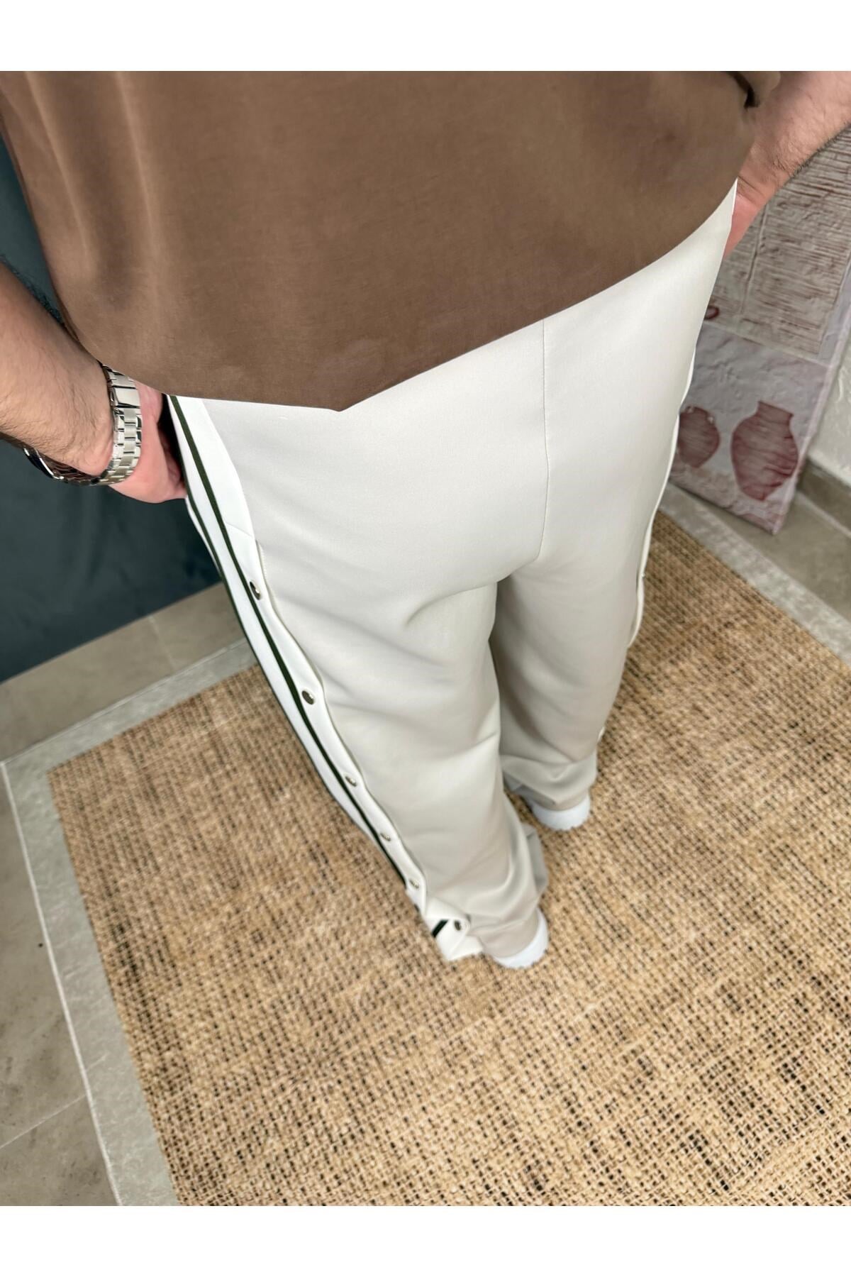 İKİ RENK ŞERİTLİ EŞOFMAN