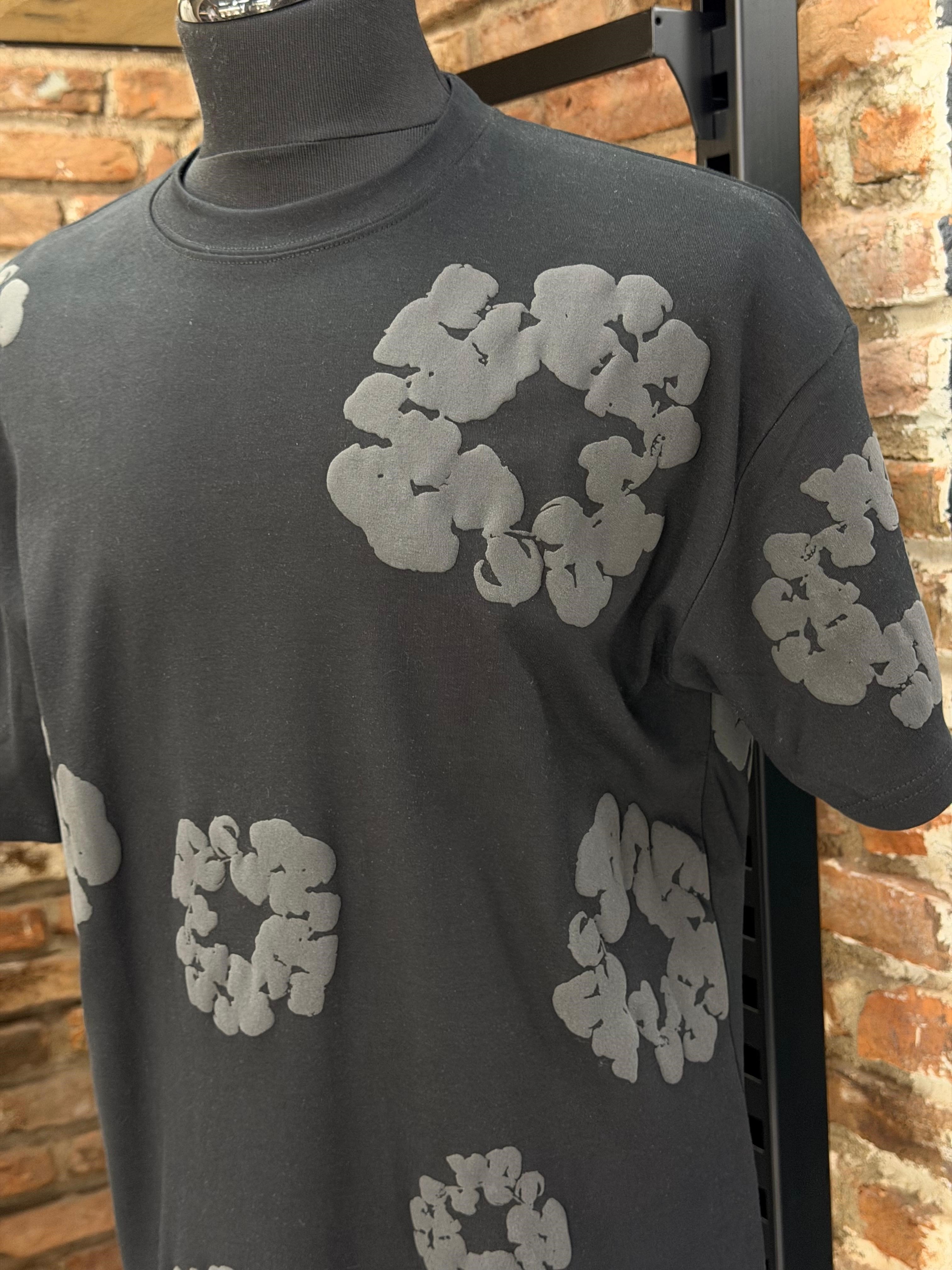 Kabartma Motif Baskılı Erkek T-Shirt