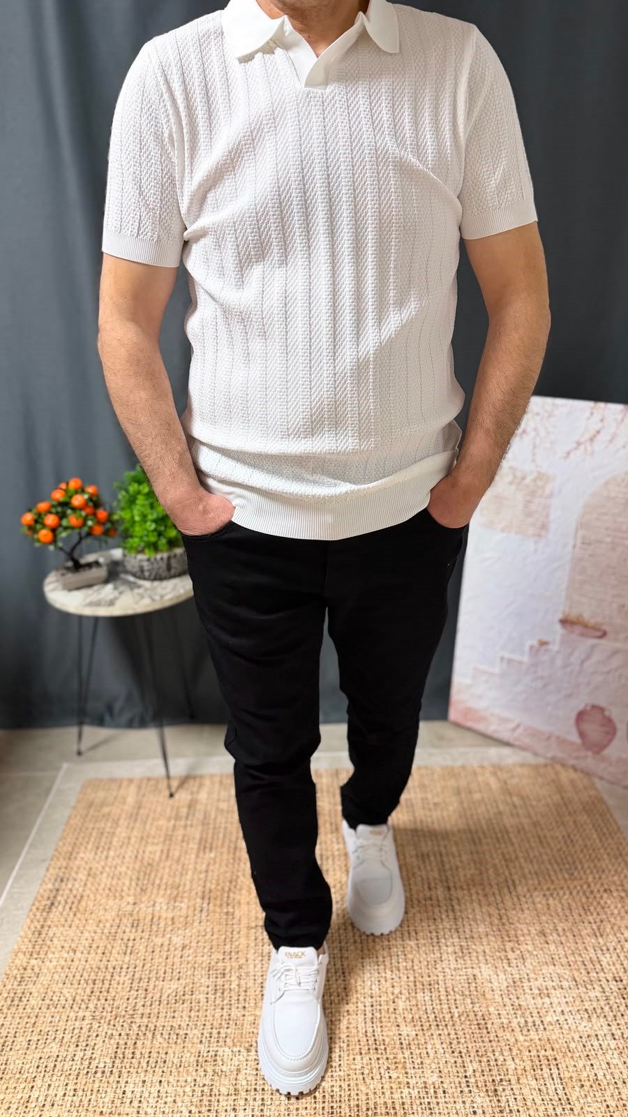 KENDİNDEN DETAYLI POLO YAKA TİŞÖRT