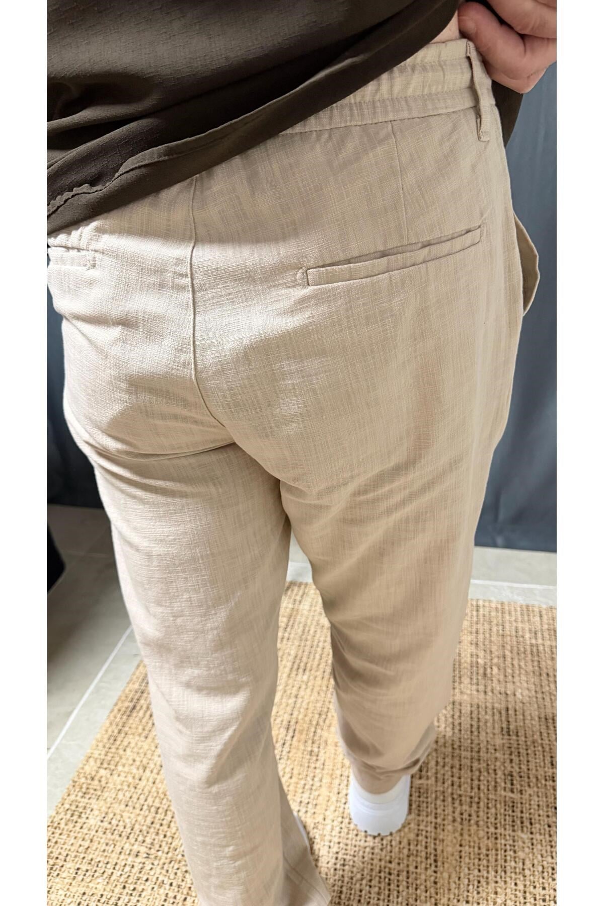 KLASİK DAR KESİM BEL DETAYLI KUMAŞ PANTOLON