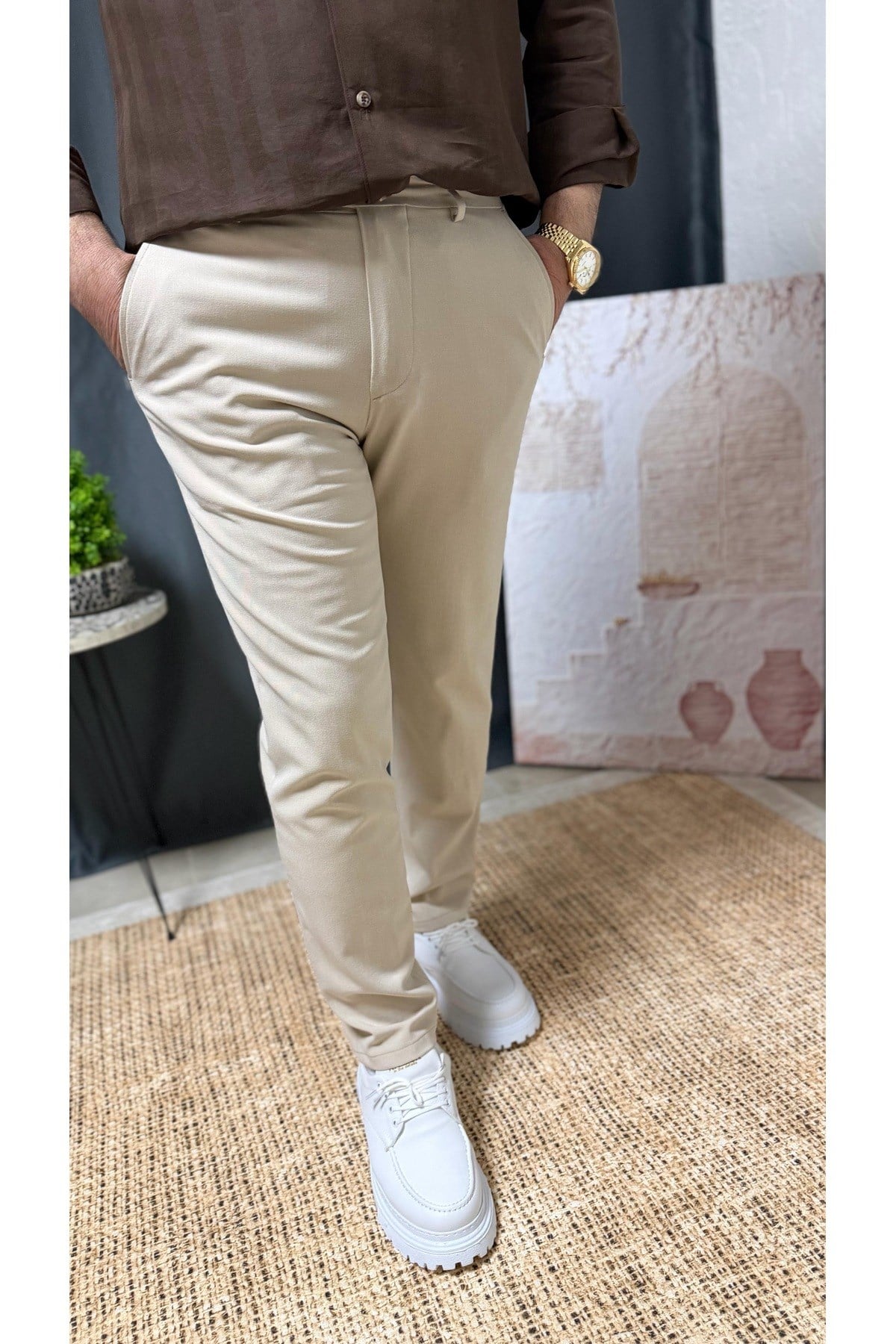 KLASİK STİL , FİT KESİM , KUMAŞI DETAYLI GÖMLEK