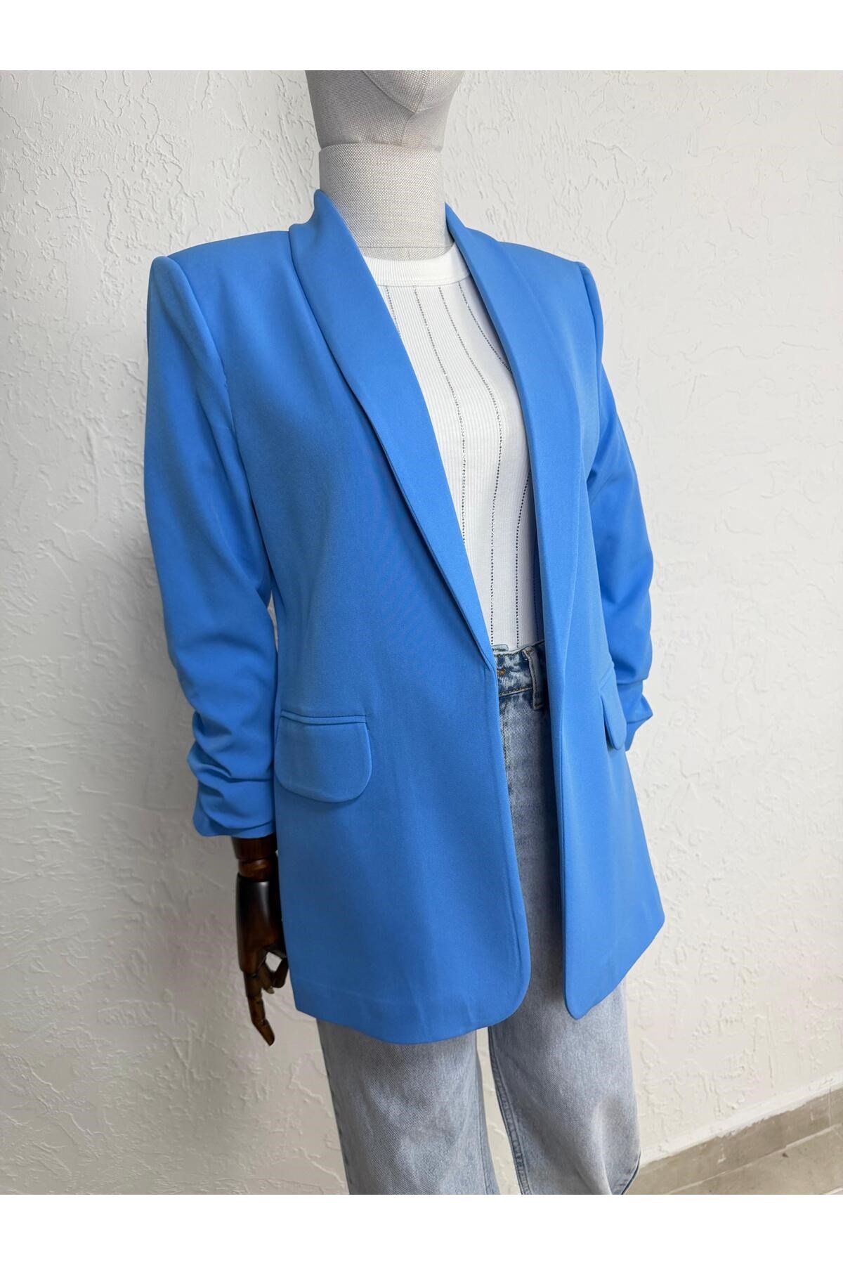 KOLU BÜZGĞLĞ BLAZER CEKET