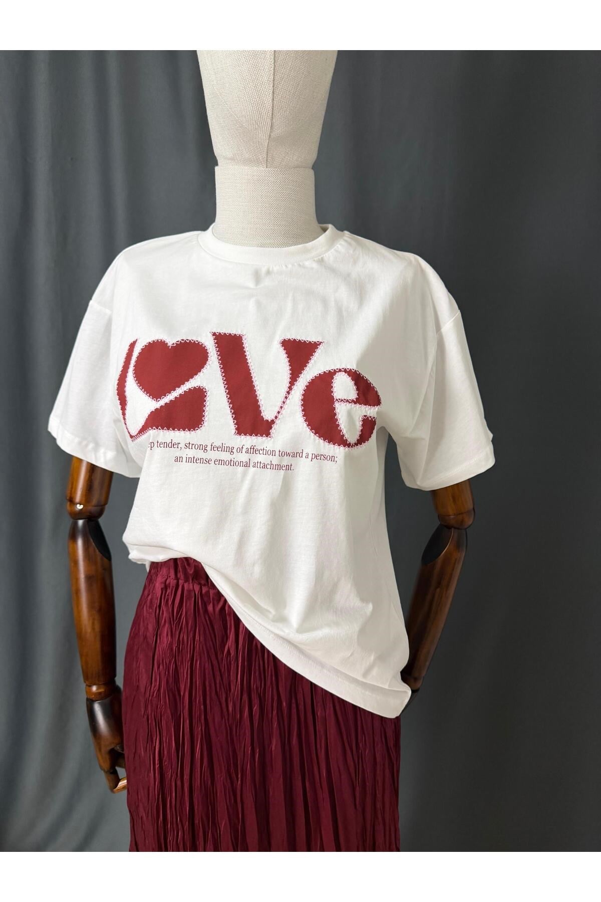 LOVE NAKIŞLI TİŞÖRT