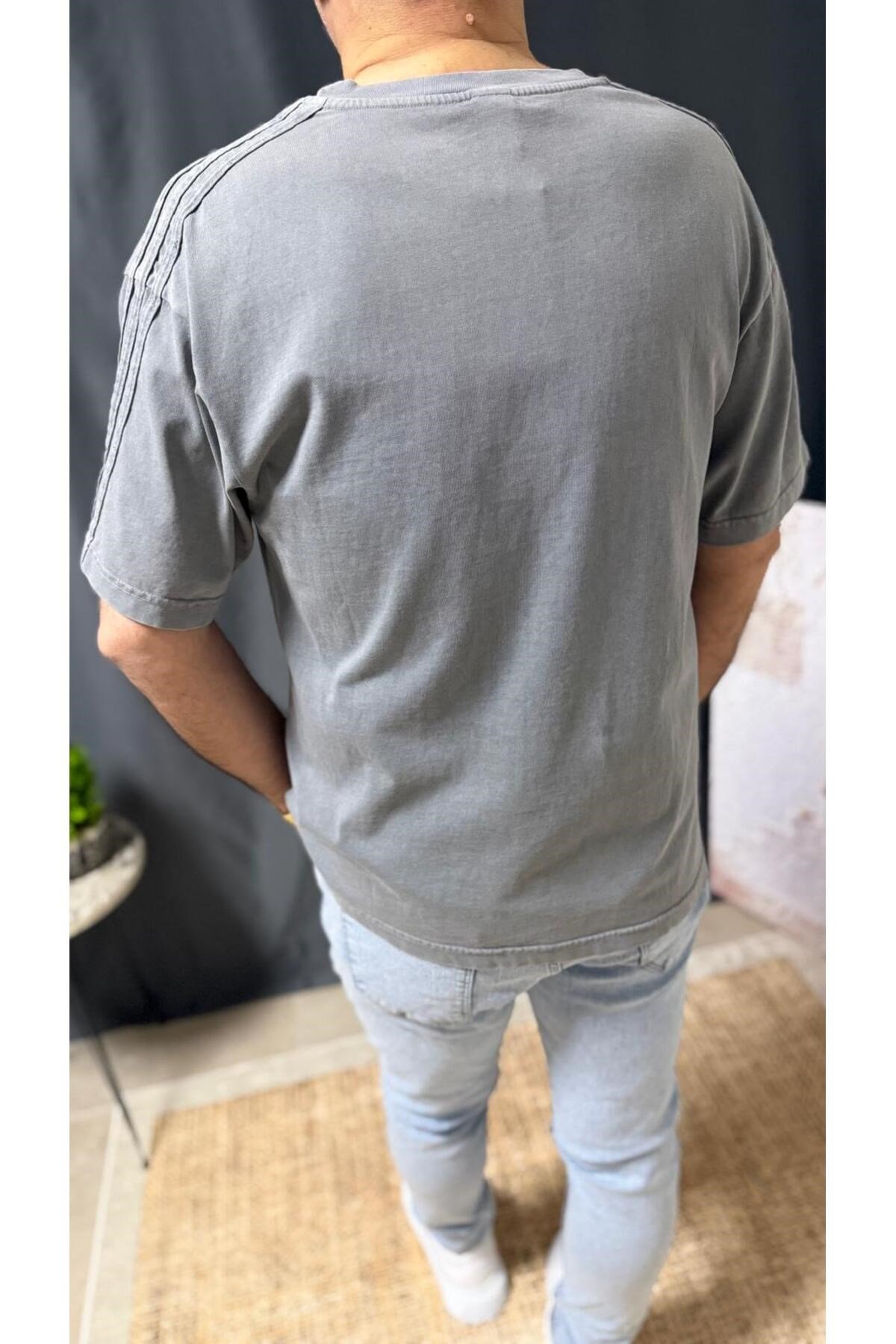 PERFECT OVERSİZE YIKAMALI KUMAŞ KOLLARI DETAYLI TİŞÖRT