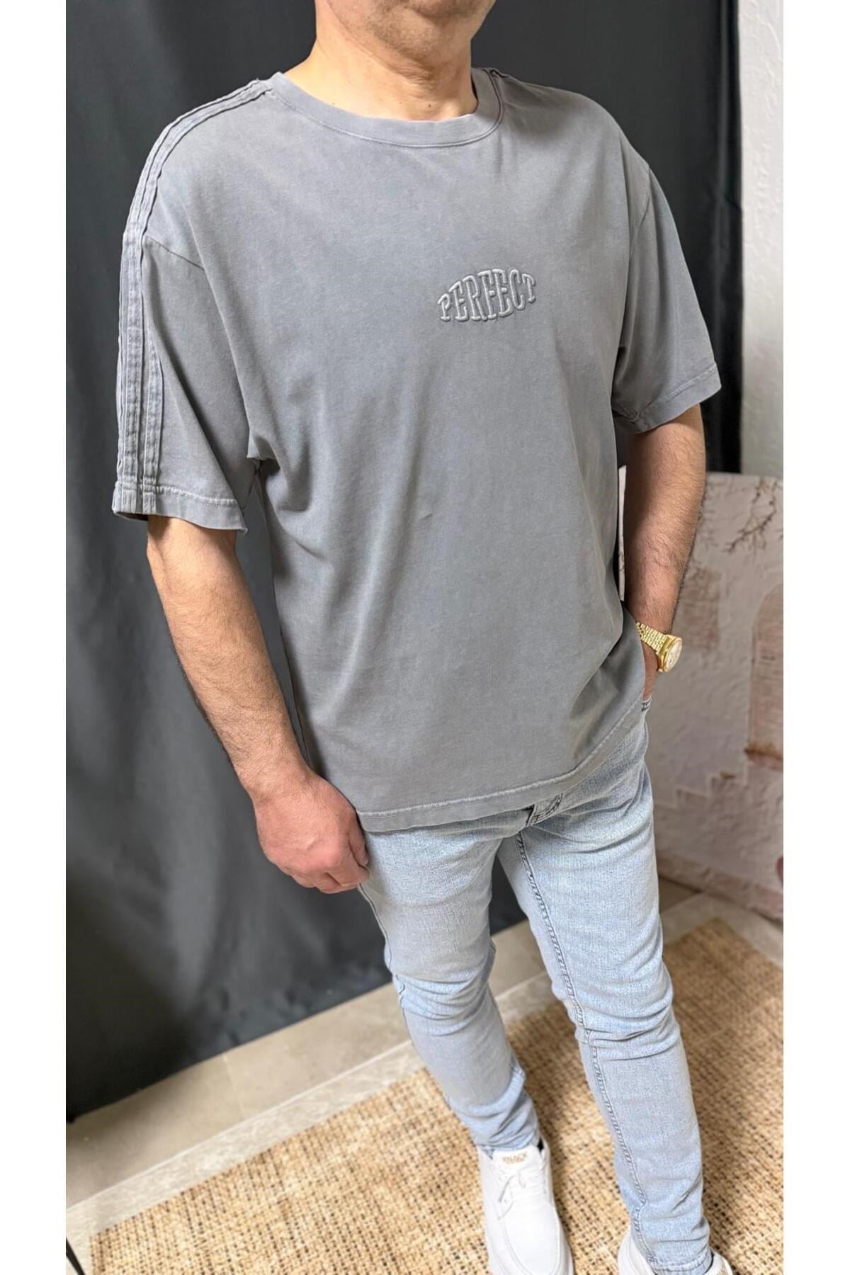 PERFECT OVERSİZE YIKAMALI KUMAŞ KOLLARI DETAYLI TİŞÖRT
