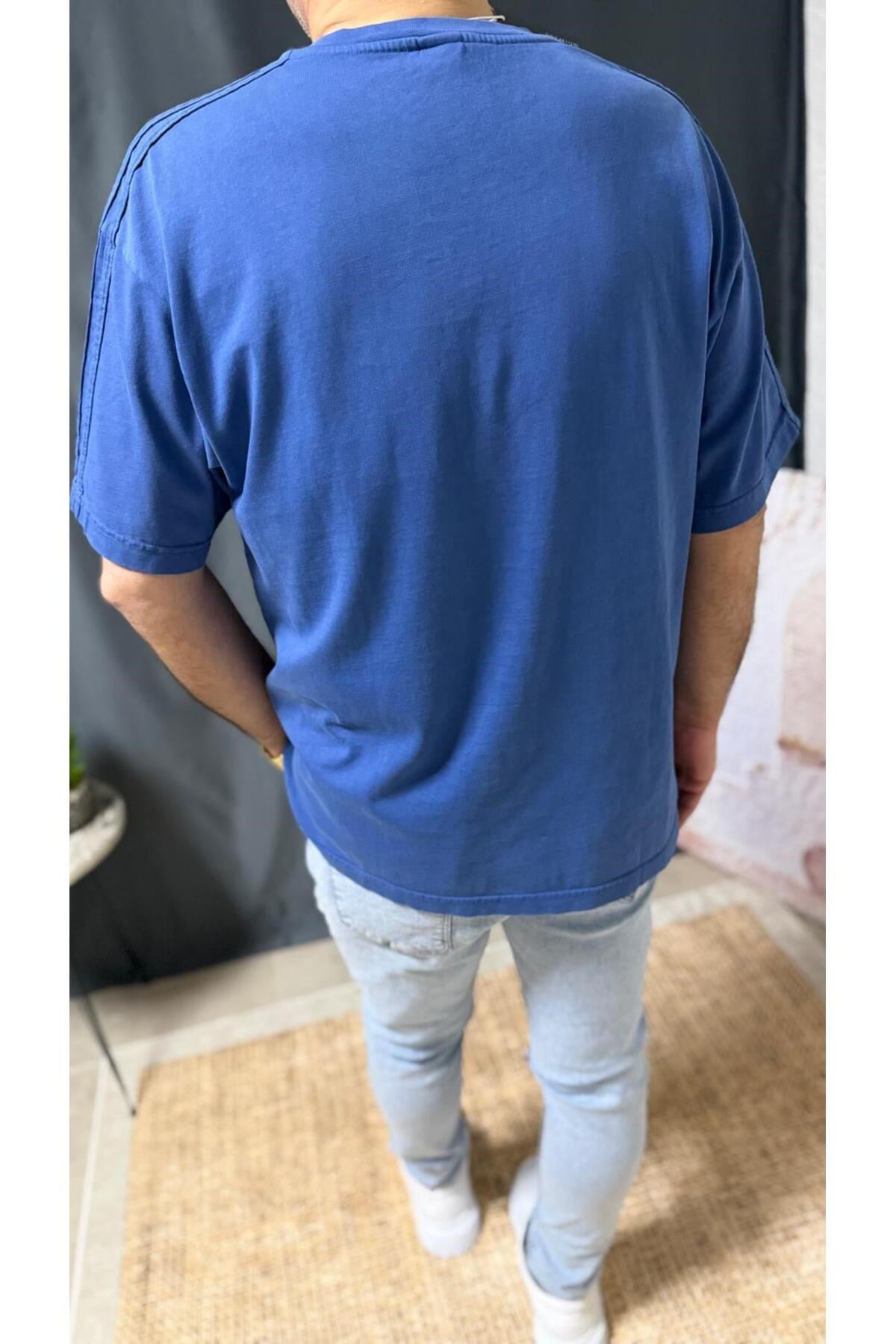 PERFECT OVERSİZE YIKAMALI KUMAŞ KOLLARI DETAYLI TİŞÖRT