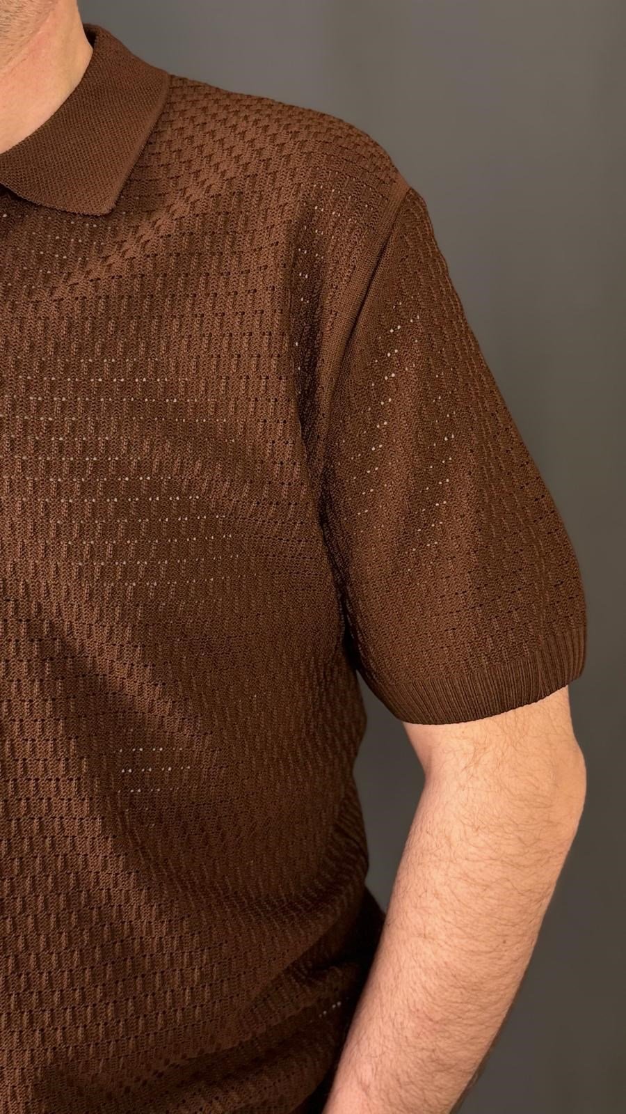 POLO , FERMUARLI YAKA , FİT KESİM ,TİŞÖRT (Kahverengi)