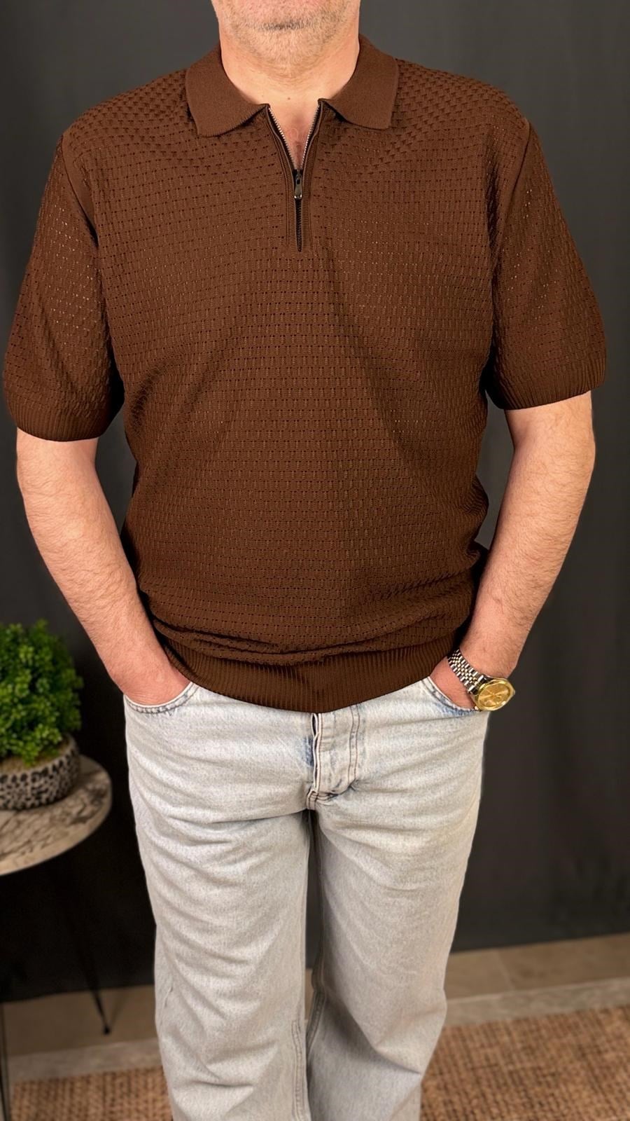 POLO , FERMUARLI YAKA , FİT KESİM ,TİŞÖRT (Kahverengi)