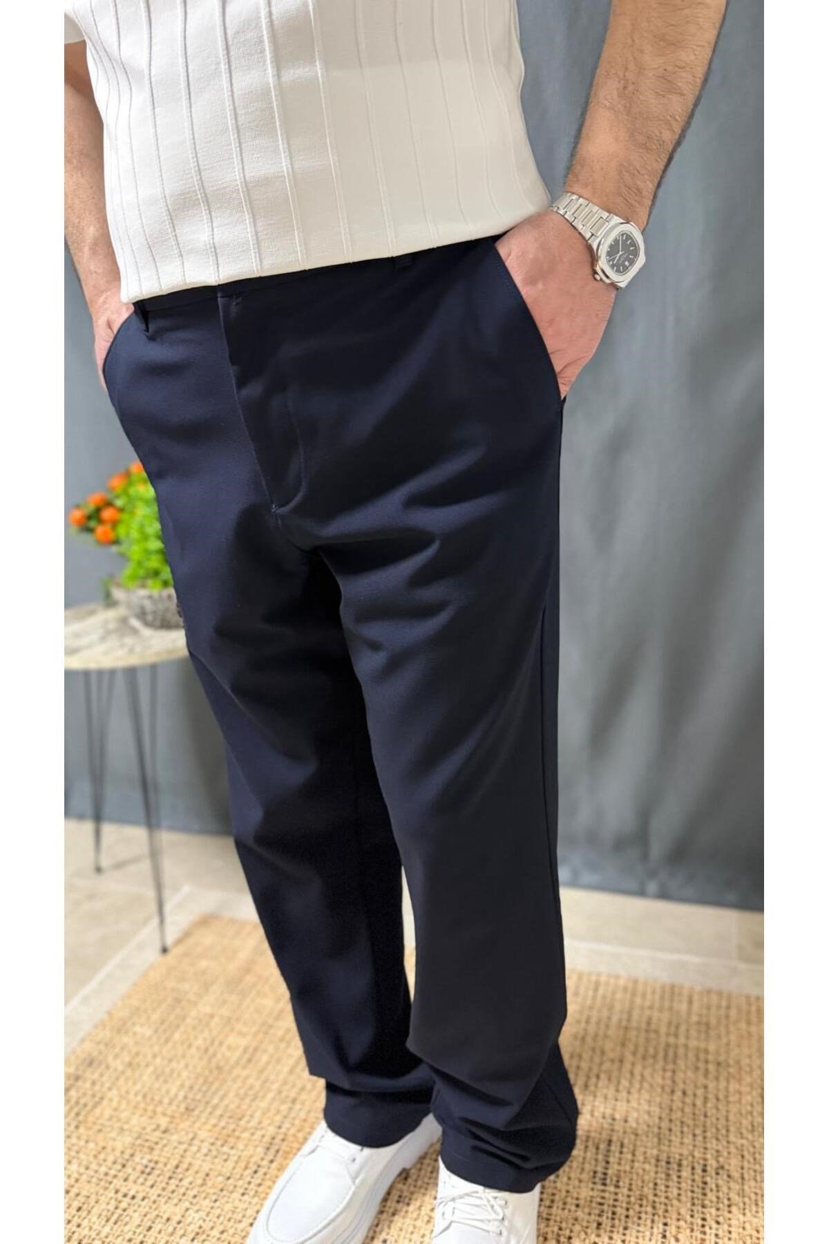 REGULAR FİT BELİ LASTİKLİ KUMAŞ PANTOLON