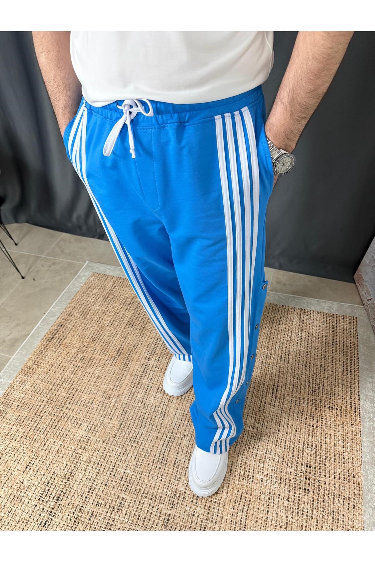 YANLARI DÜĞMELİ BAGGY EŞOFMAN
