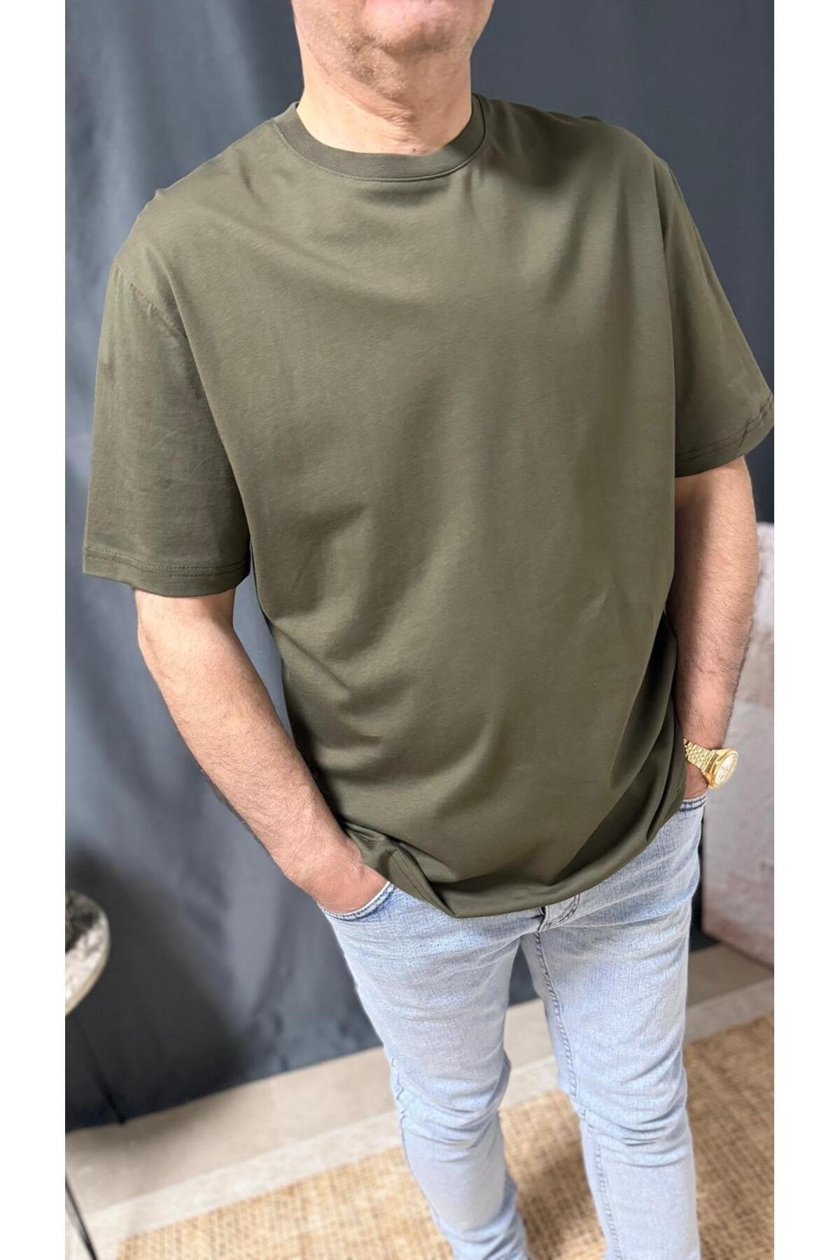 YARIM OVERSİZE BASİC TİŞÖRT