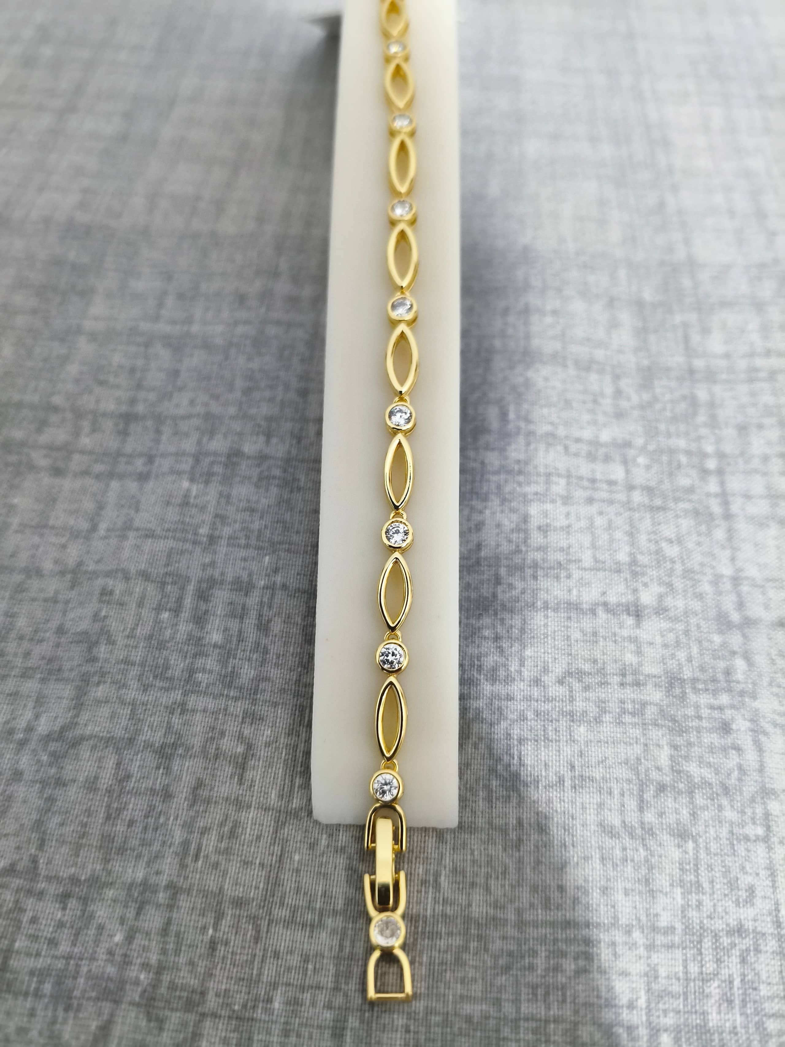 14 ayar altın kaplama çelik bileklik (16+2 cm)