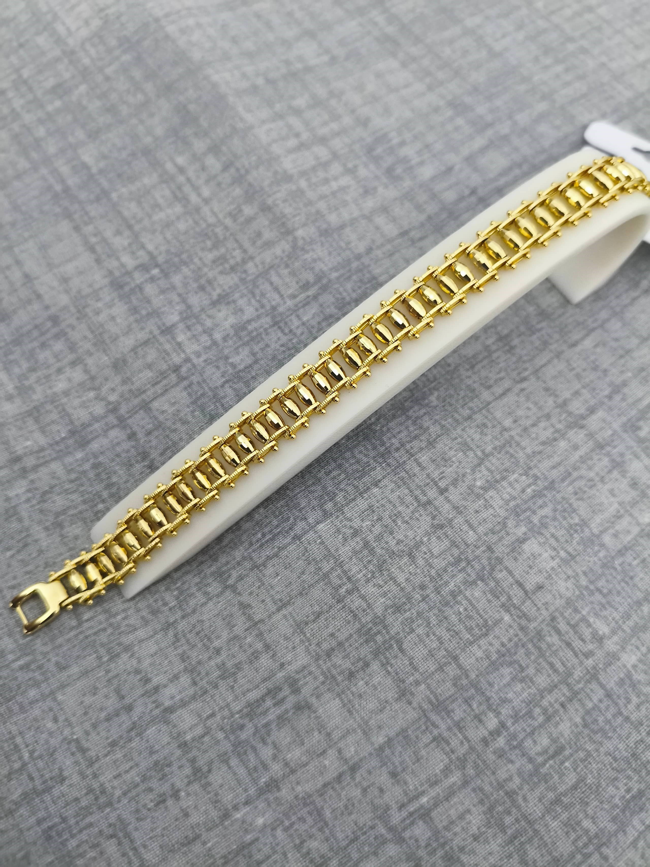 14 ayar altın kaplama çelik bileklik(17 cm)