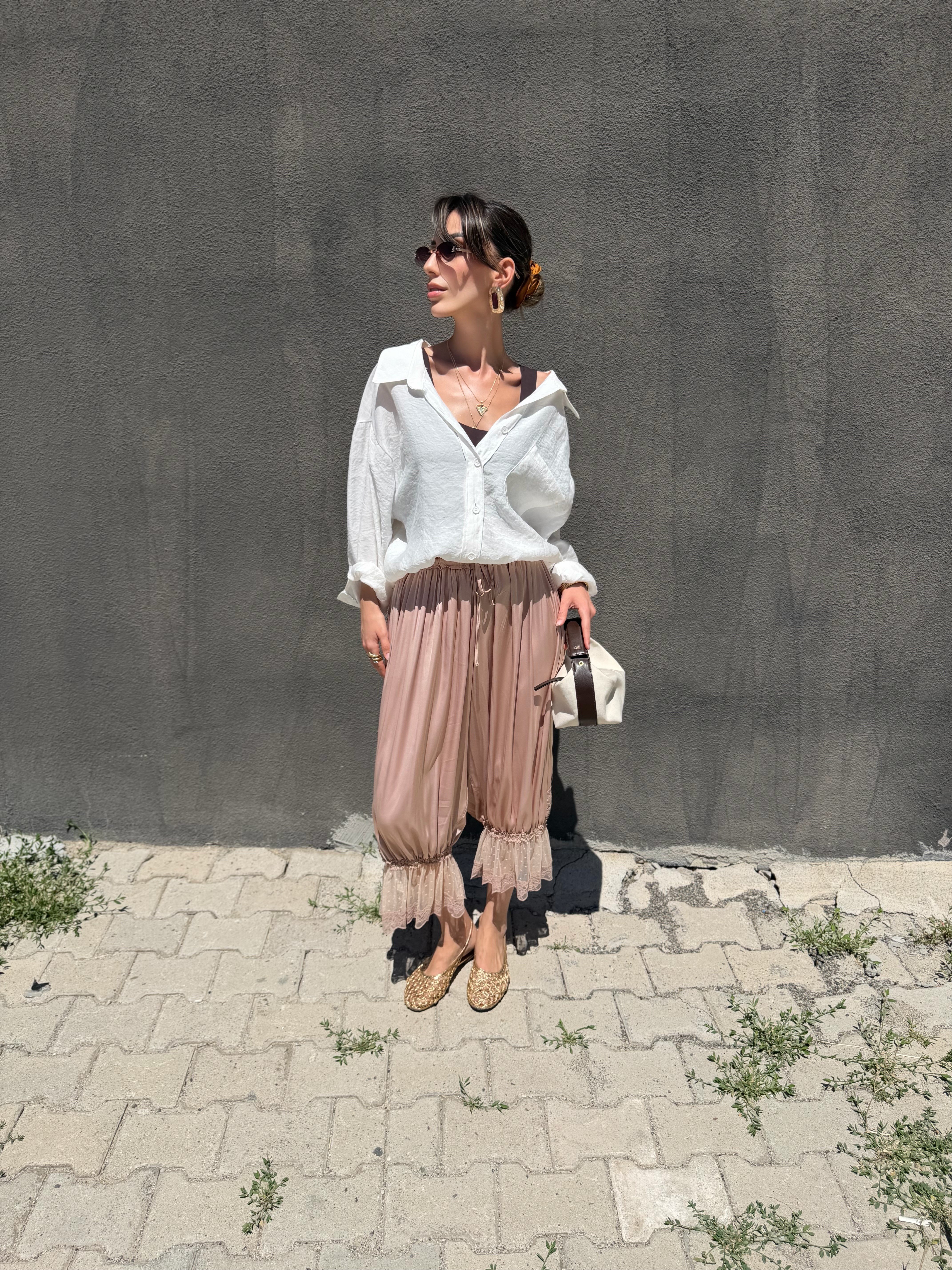 Bej Dantel  Detaylı  Şalvar Pantolon