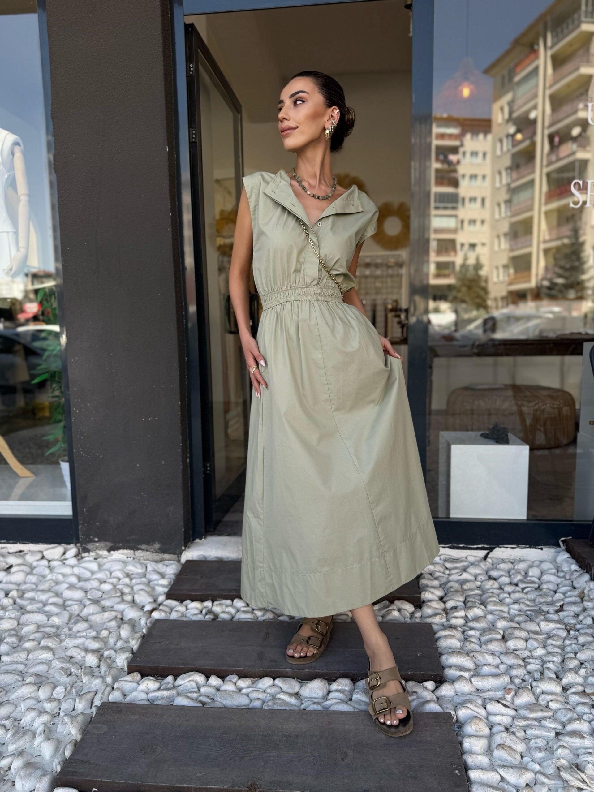 Beli lastikli midi elbise