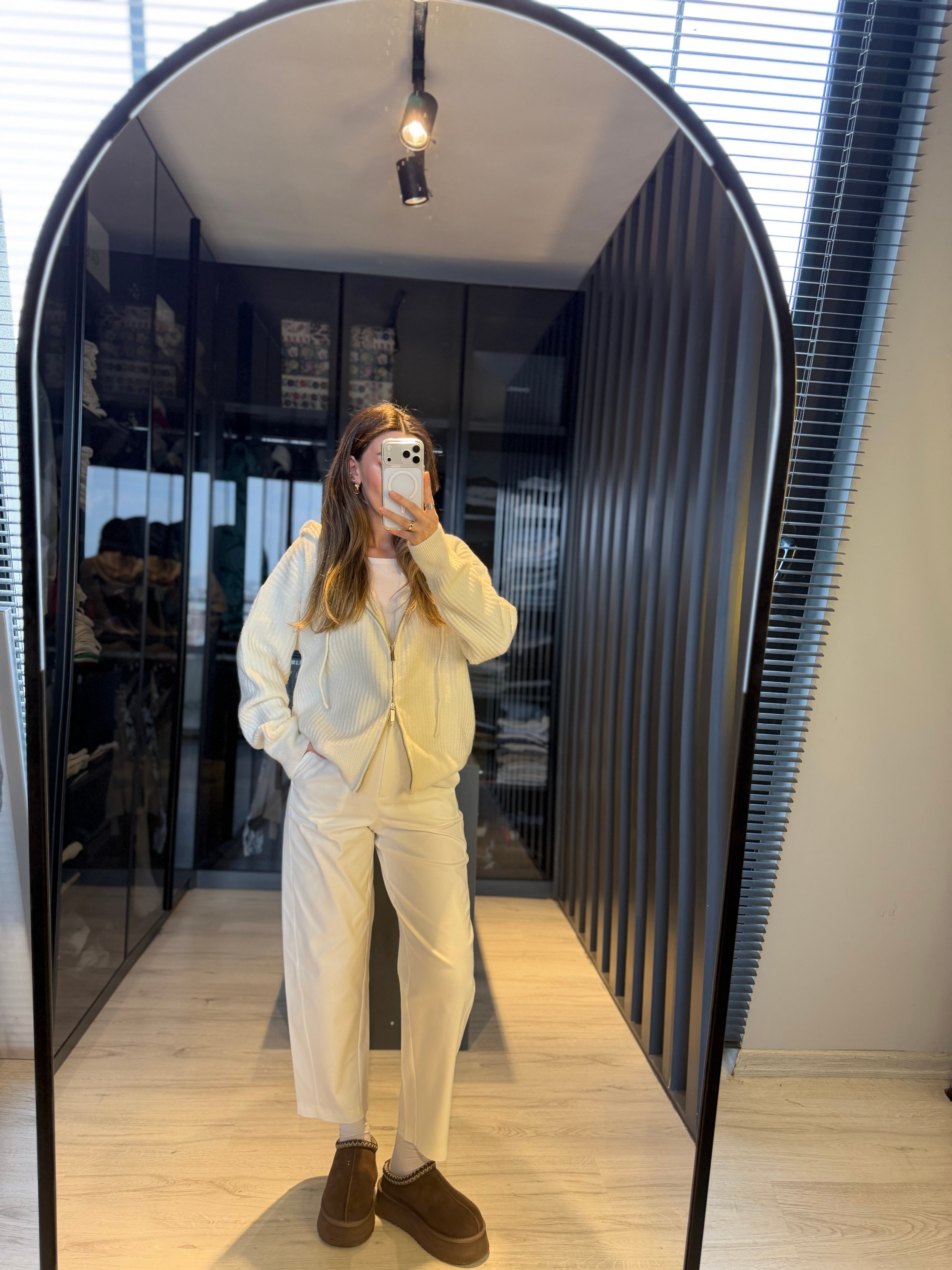 Beyaz Gabardin Barrel Pantolon