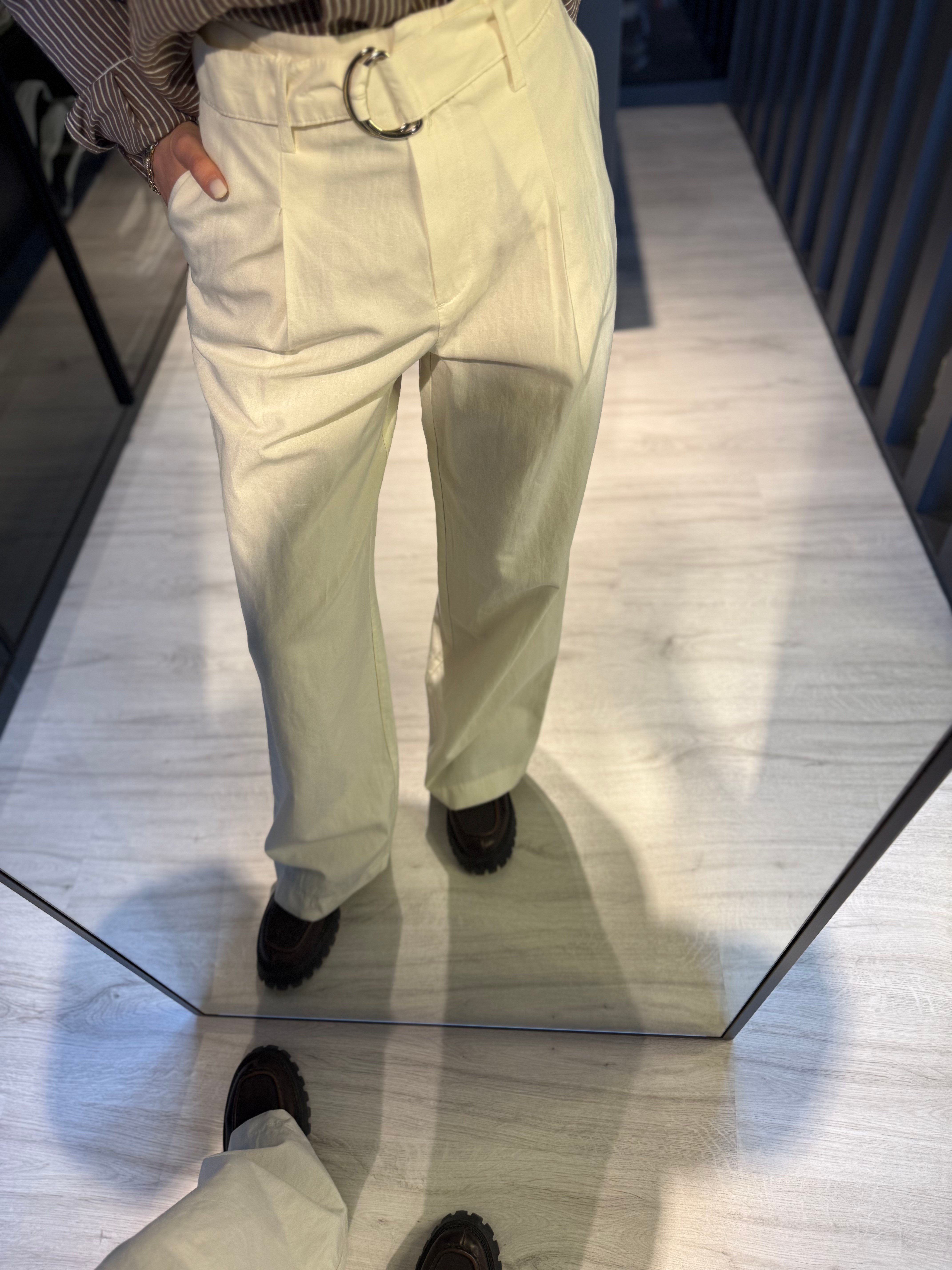 Ekru Kemerli Pantolon 