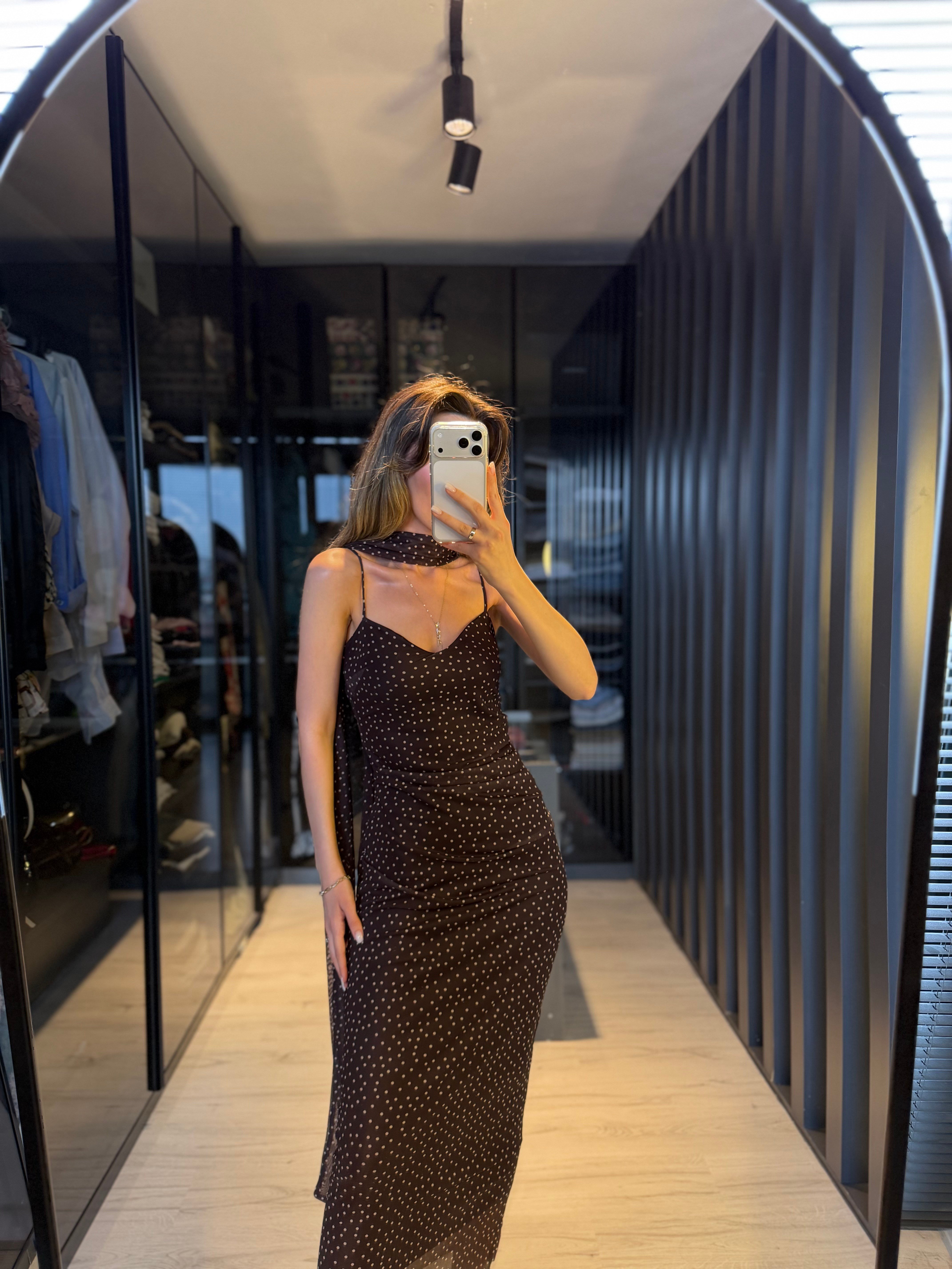Fular Detaylı Puantiyeli Elbise 