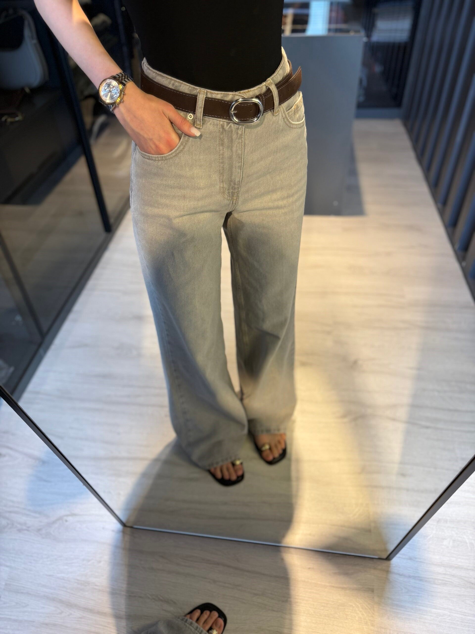 Gri Kemerli Wideleg Pantolon
