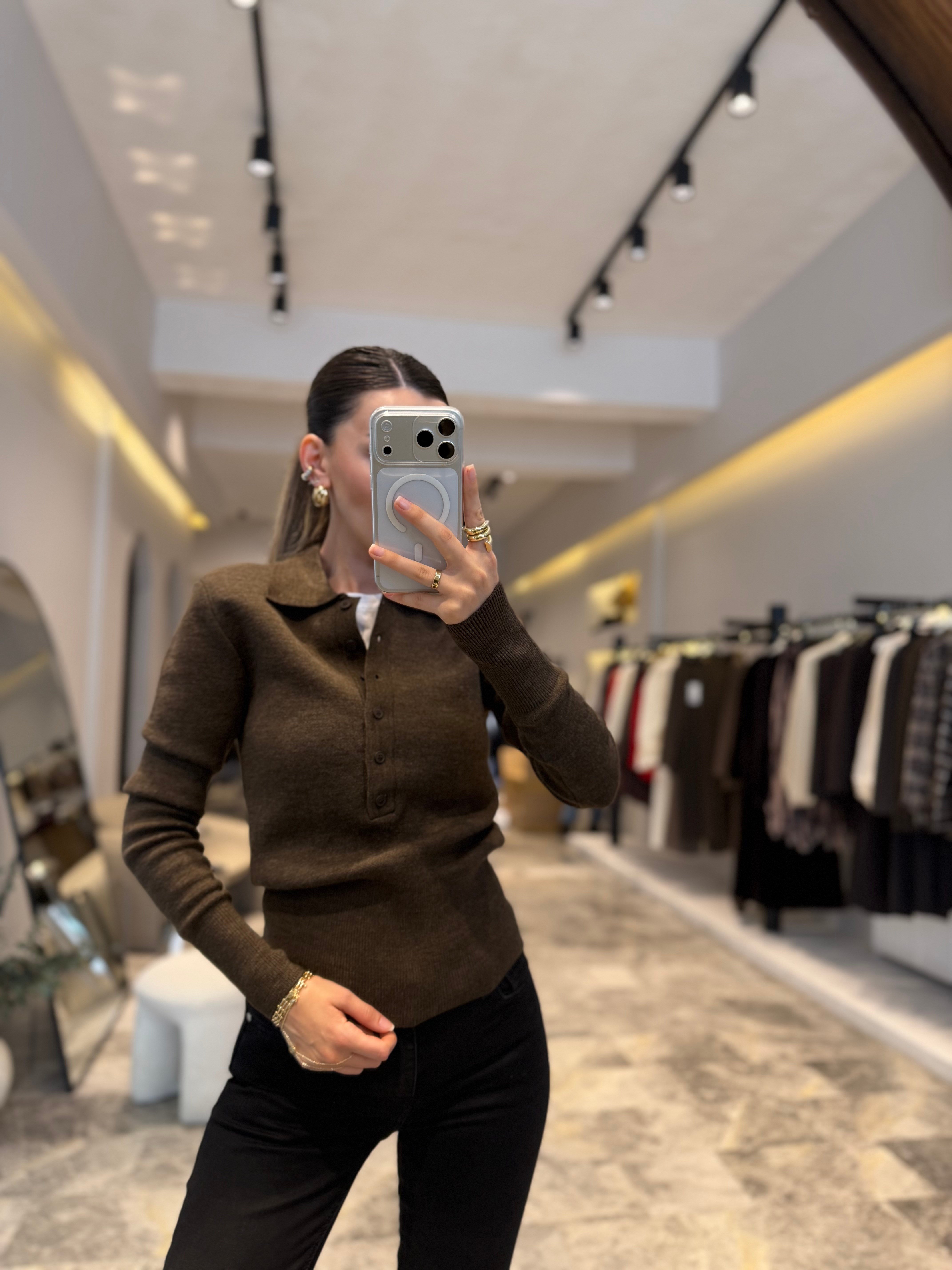 Kahve Polo Yaka Vatkalı Triko Kazak