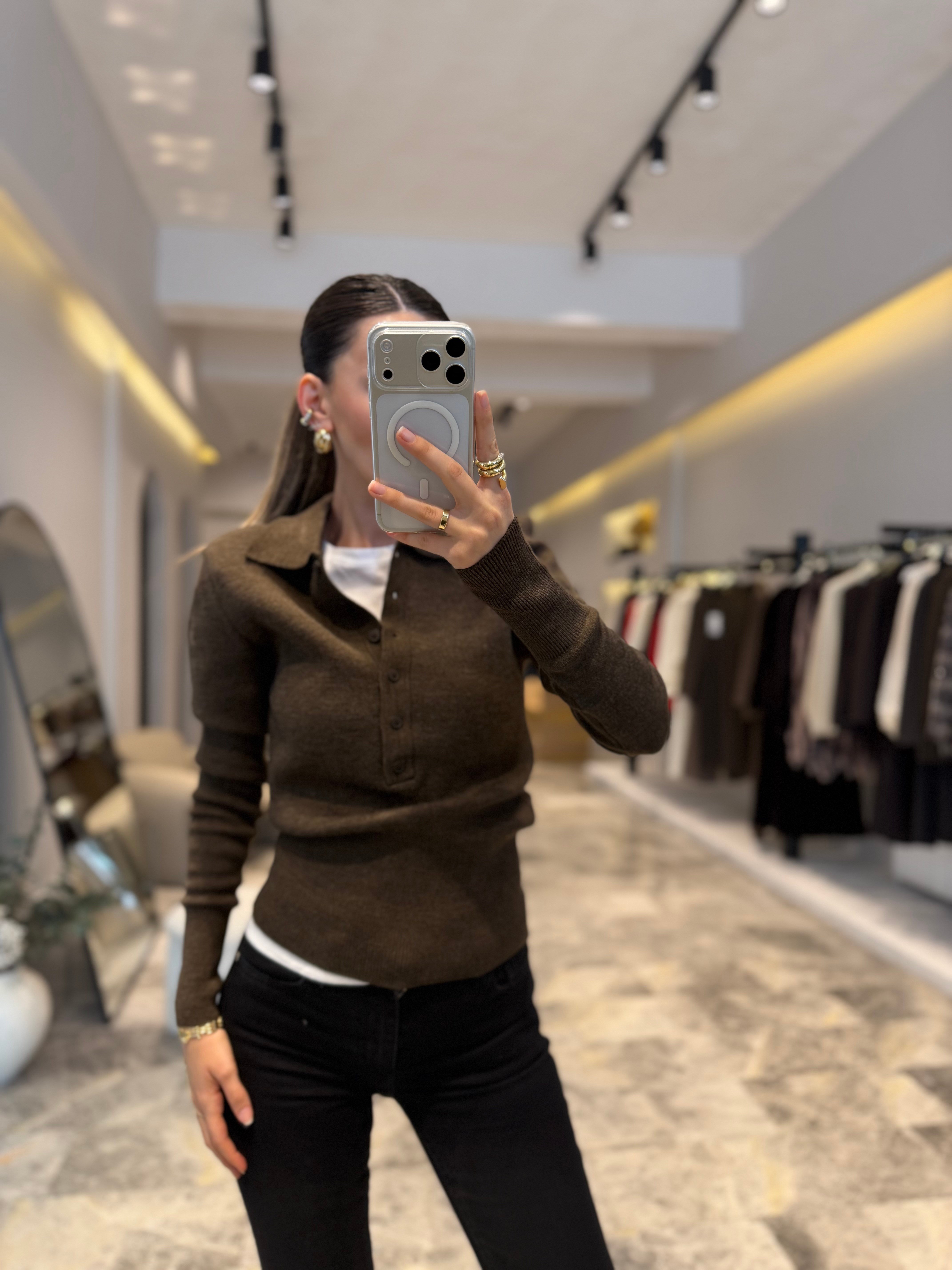 Kahve Polo Yaka Vatkalı Triko Kazak