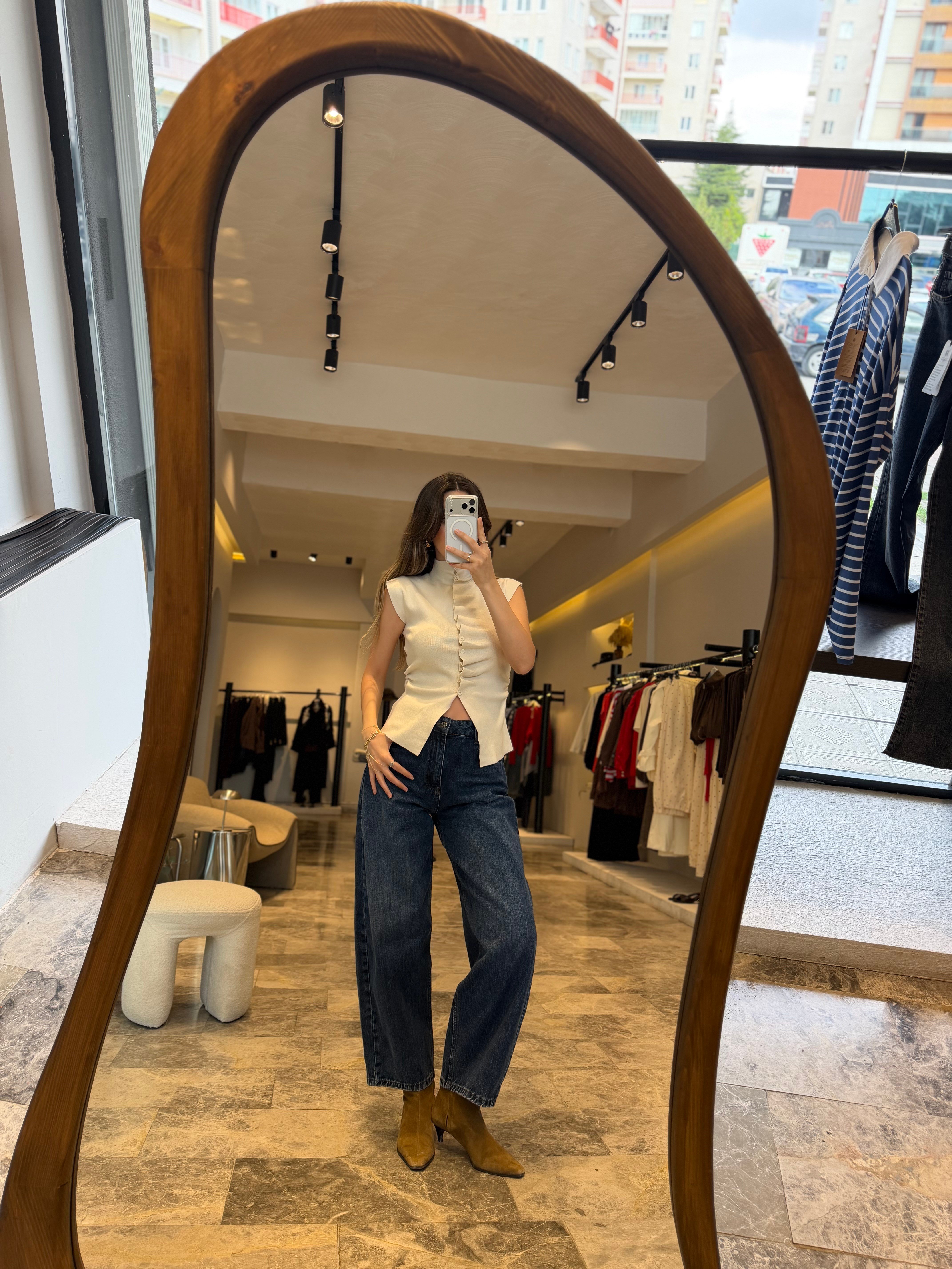 Mavi Barrel Jean