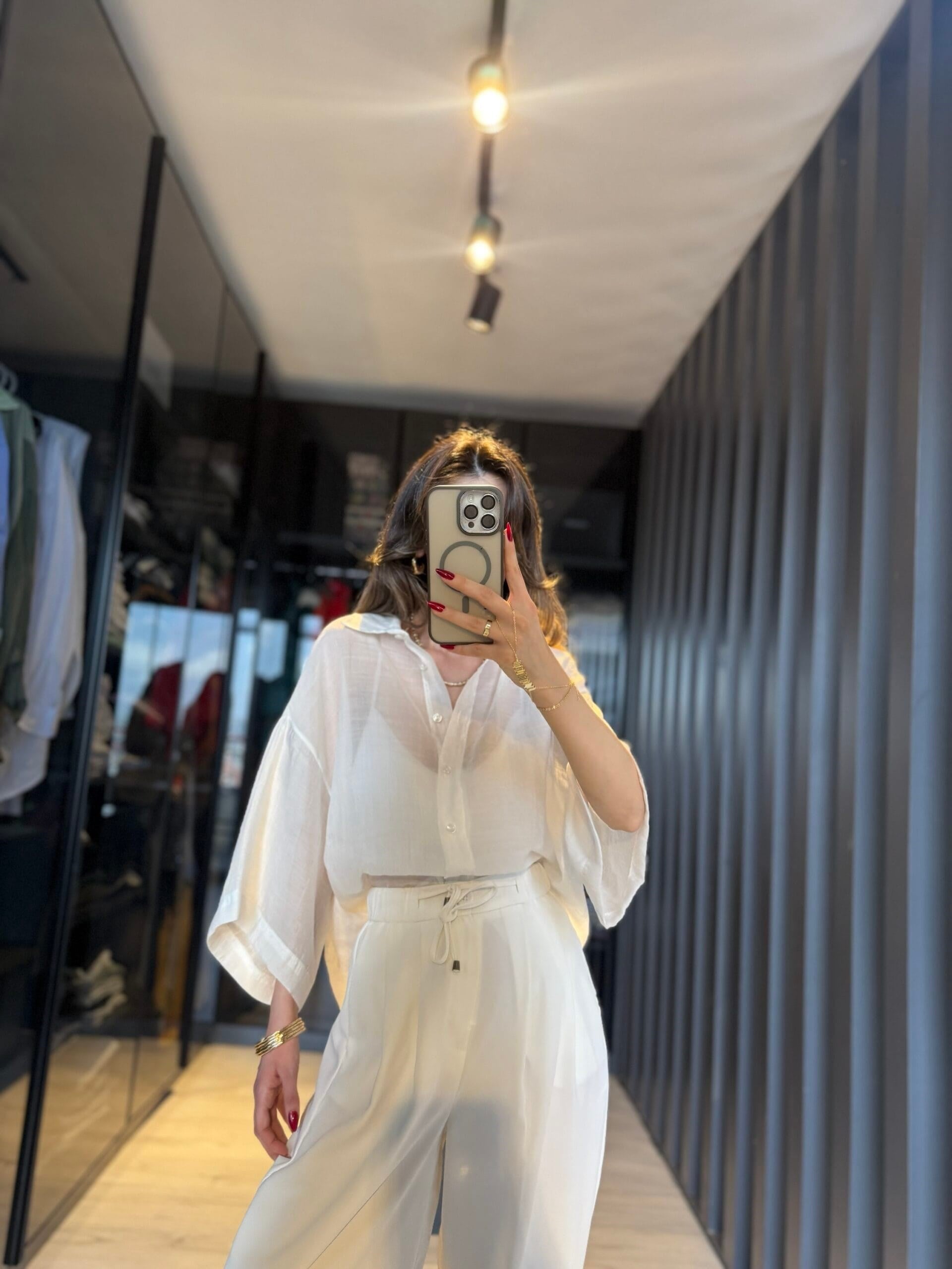 Oversize ipeksi gömlek