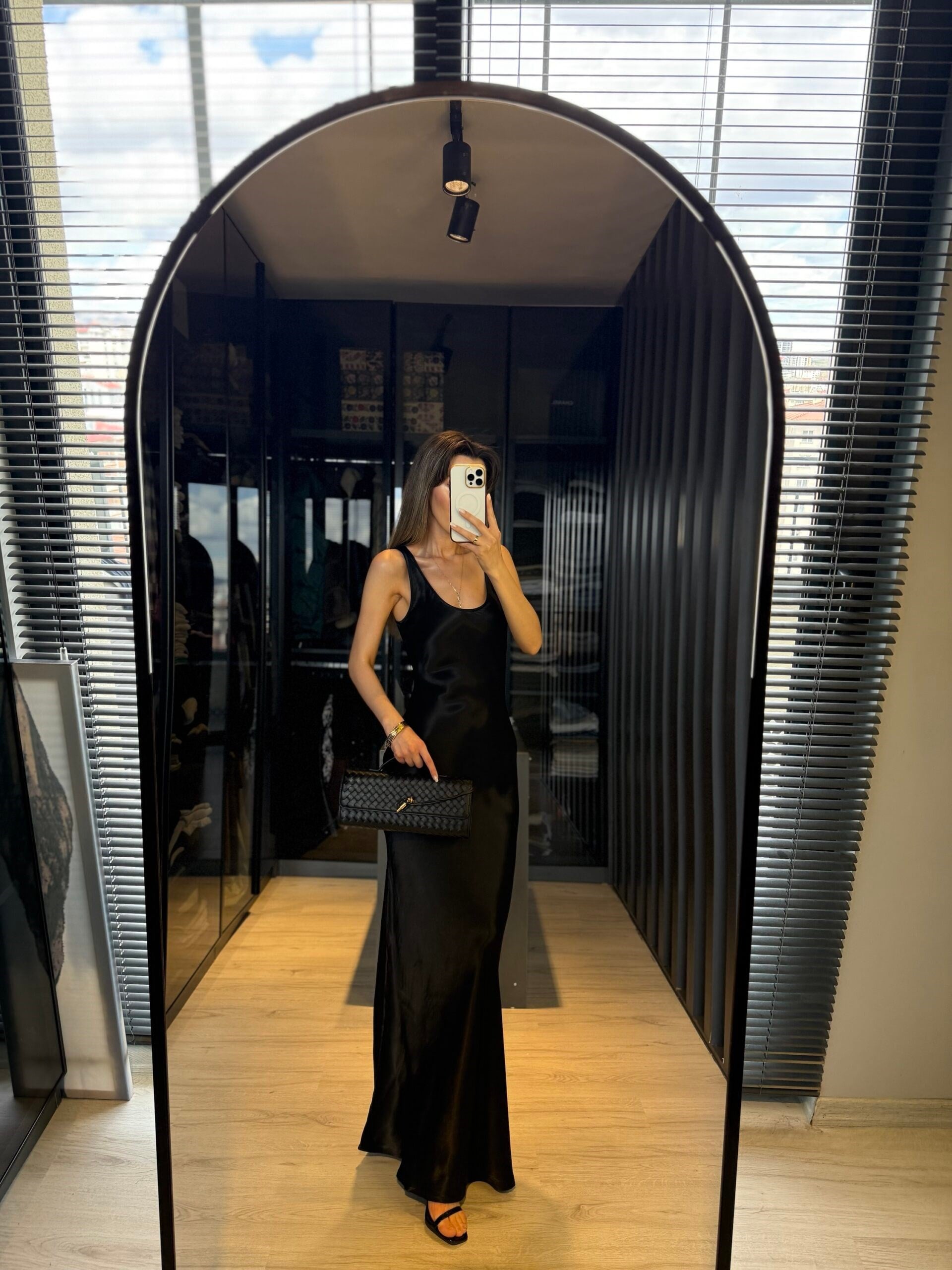 Siyah Maxi Boy Saten Elbise