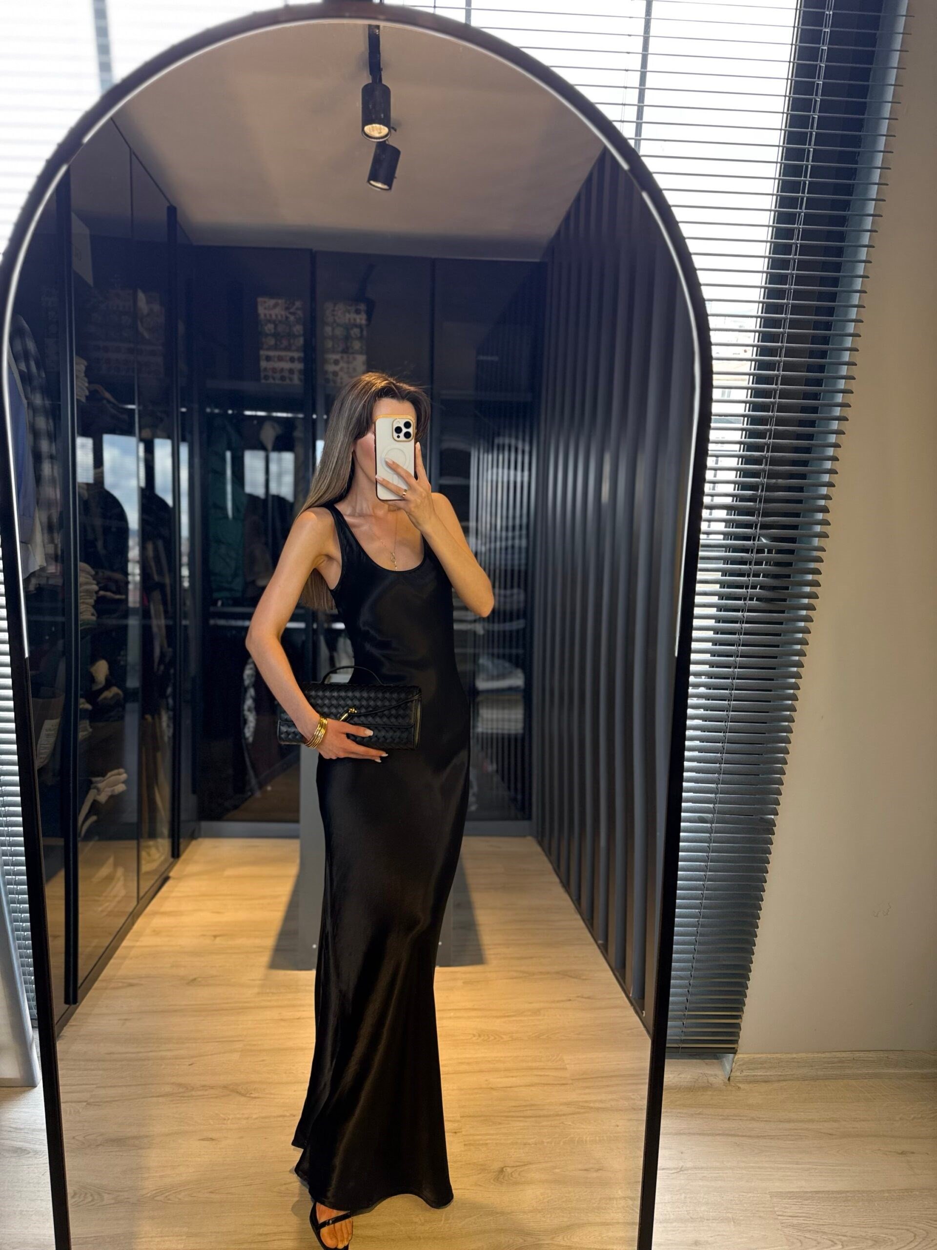 Siyah Maxi Boy Saten Elbise