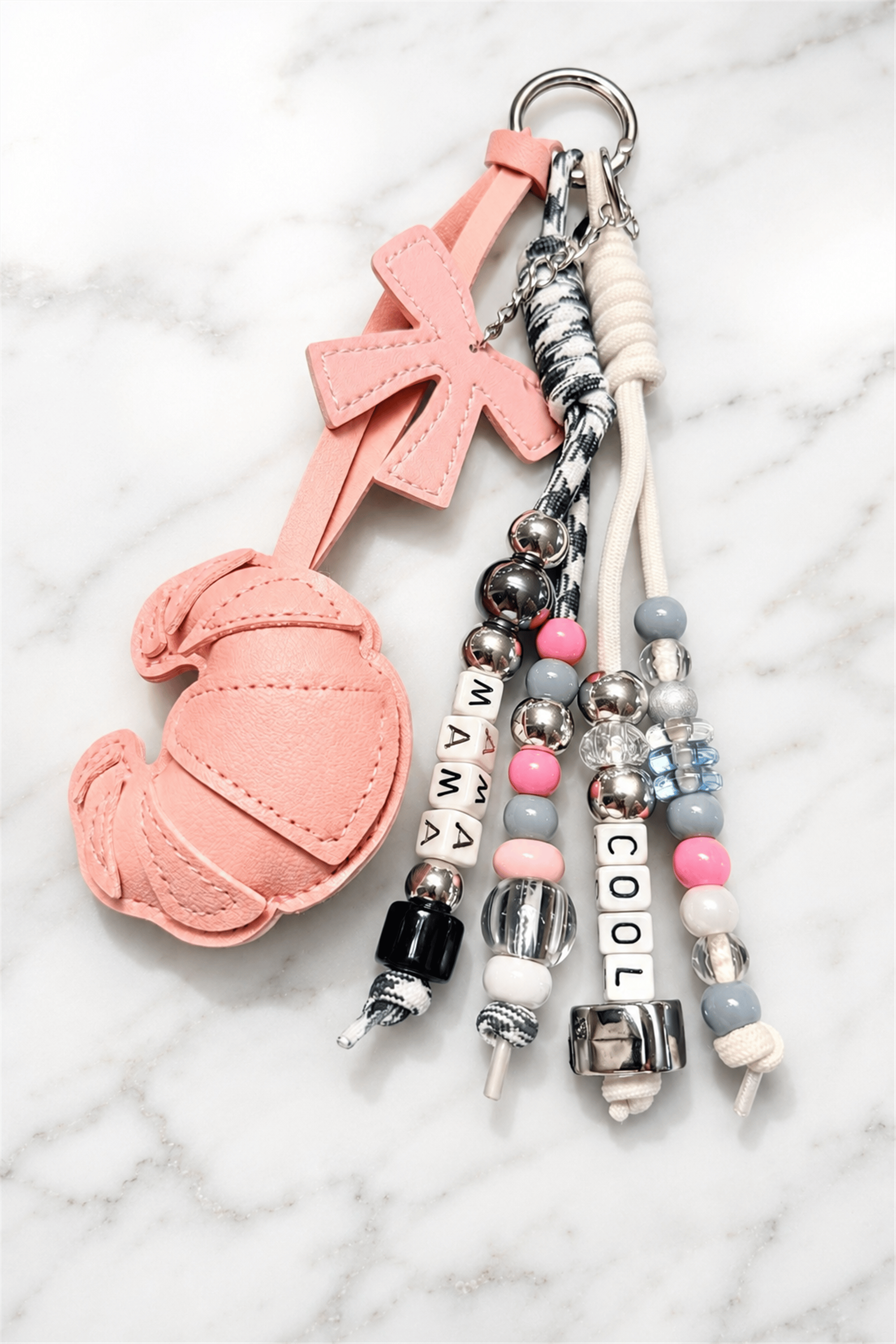 Kruvasan Pembe Deri Charm | Telefon ve Çanta Süsü, Sevimli Anahtarlık Aksesuarı